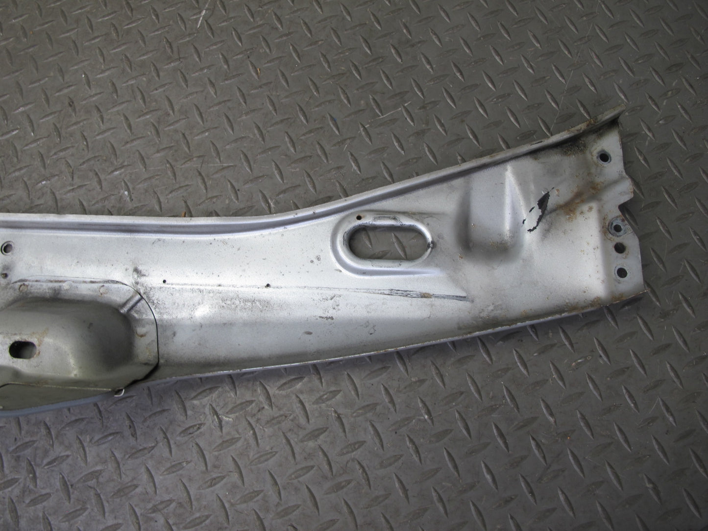 96-99 Mercedes W140 C140 Cl-class Coupe Radiator Upper Tie Bar Support OEM