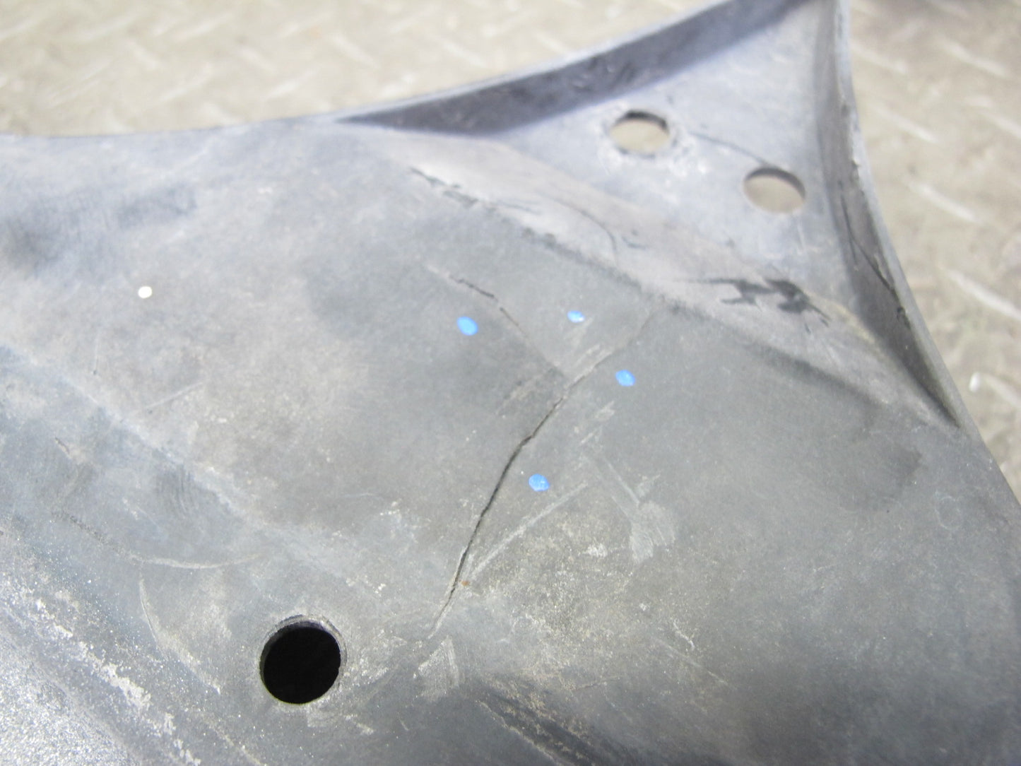 96-99 Mercedes W140 C140 Cl-class Engine Radiator Cooling Fan Motor Shroud OEM
