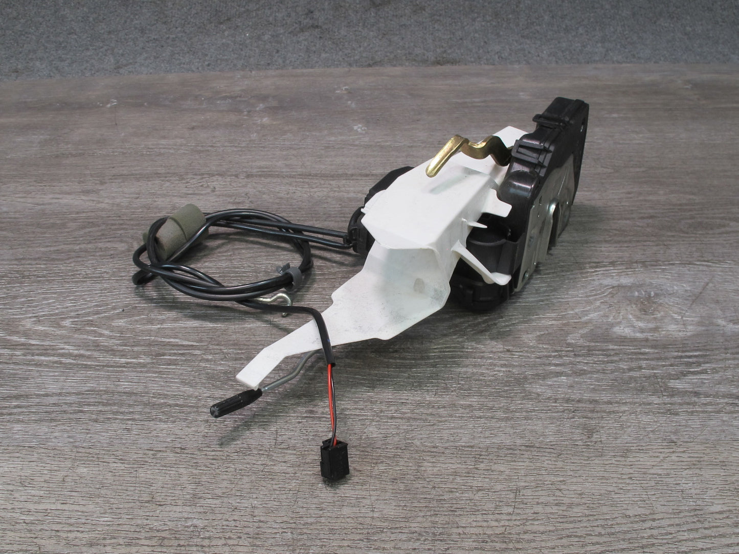 05-11 Mercedes R171 Slk-class Right Door Lock Latch Actuator OEM