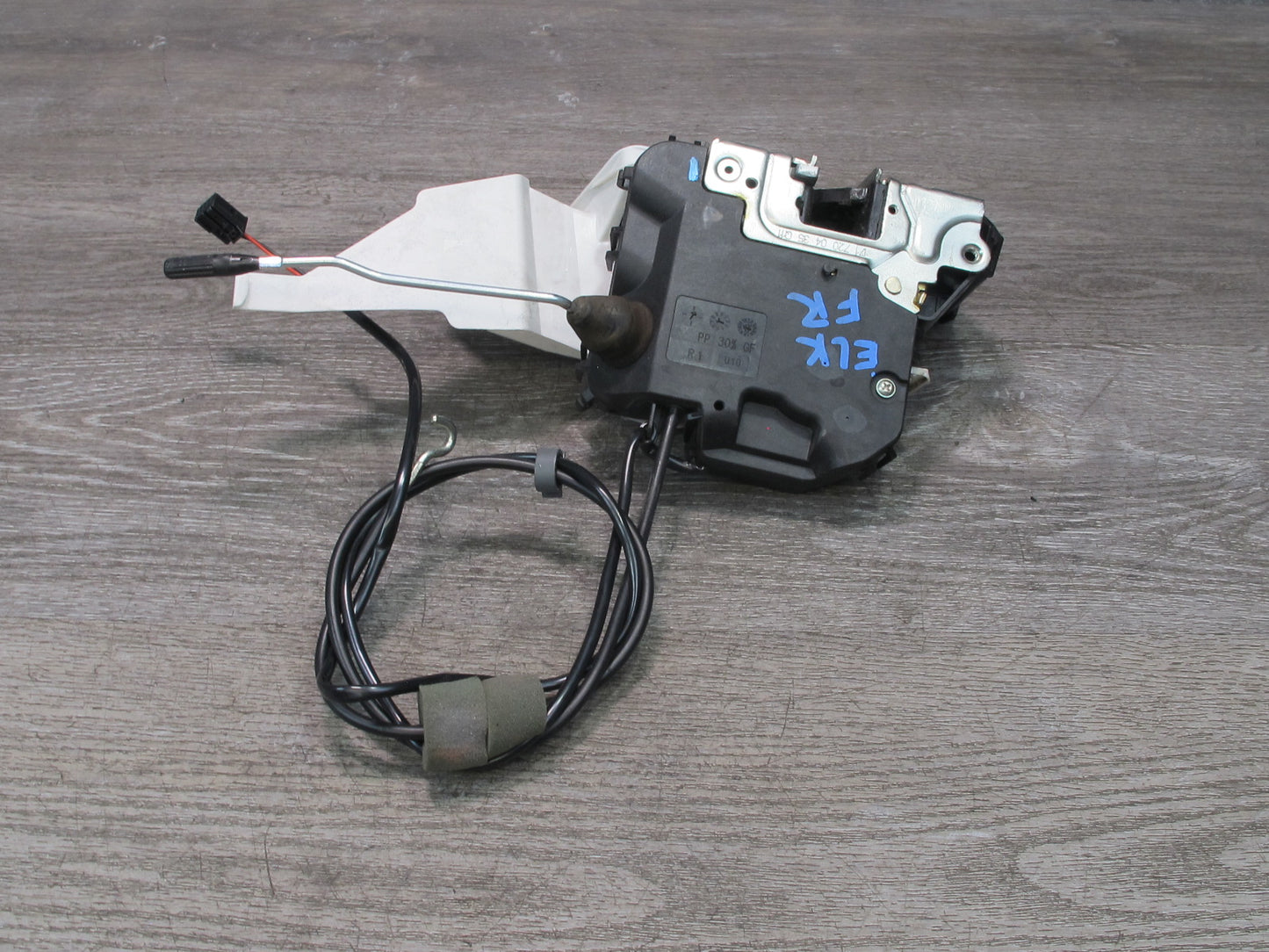 05-11 Mercedes R171 Slk-class Right Door Lock Latch Actuator OEM