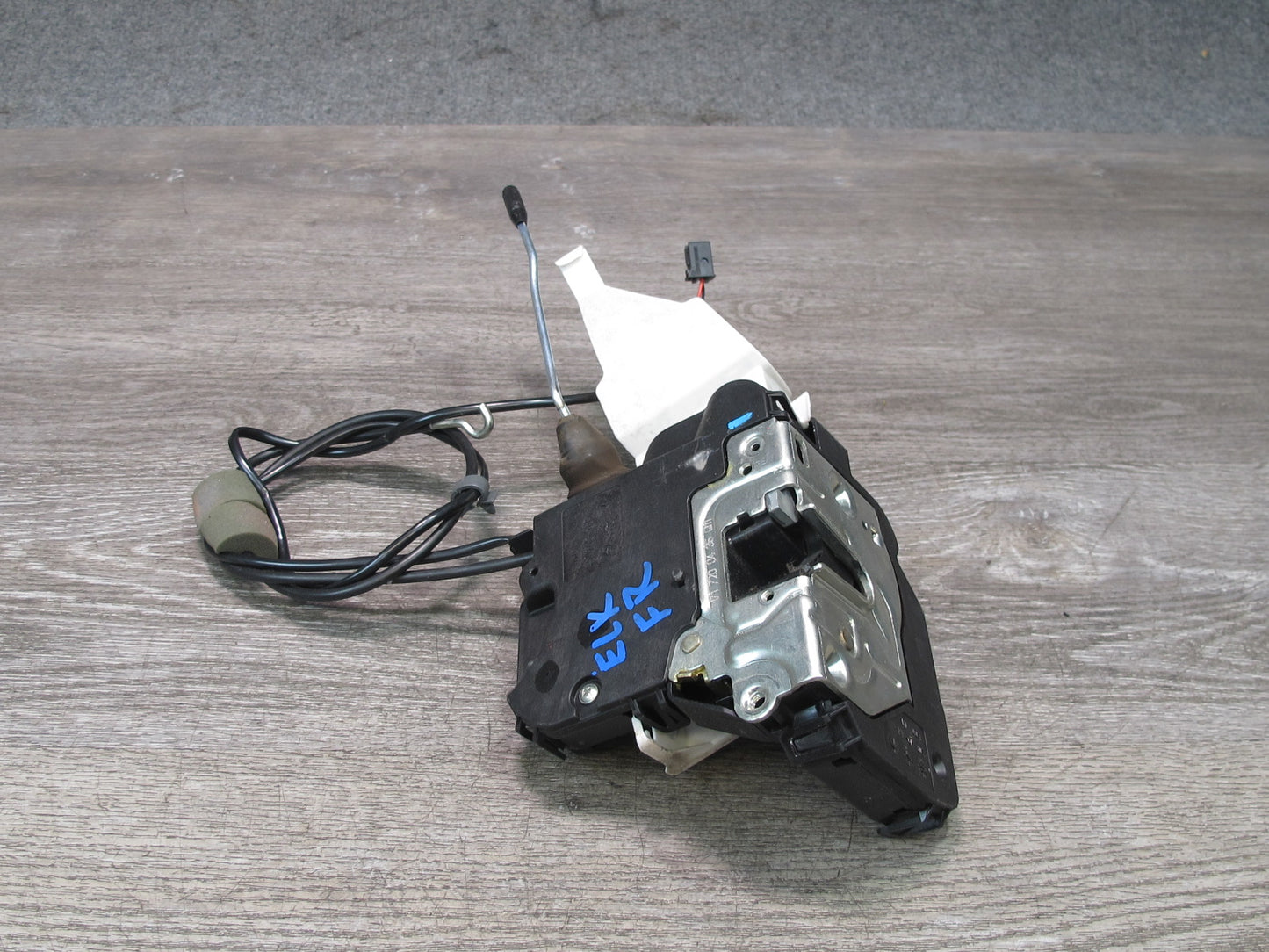 05-11 Mercedes R171 Slk-class Right Door Lock Latch Actuator OEM