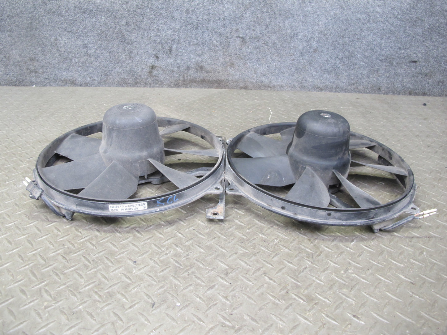 96-99 Mercedes W140 C140 CL600 Set of 2 Engine Radiator Cooling Fan Motor OEM