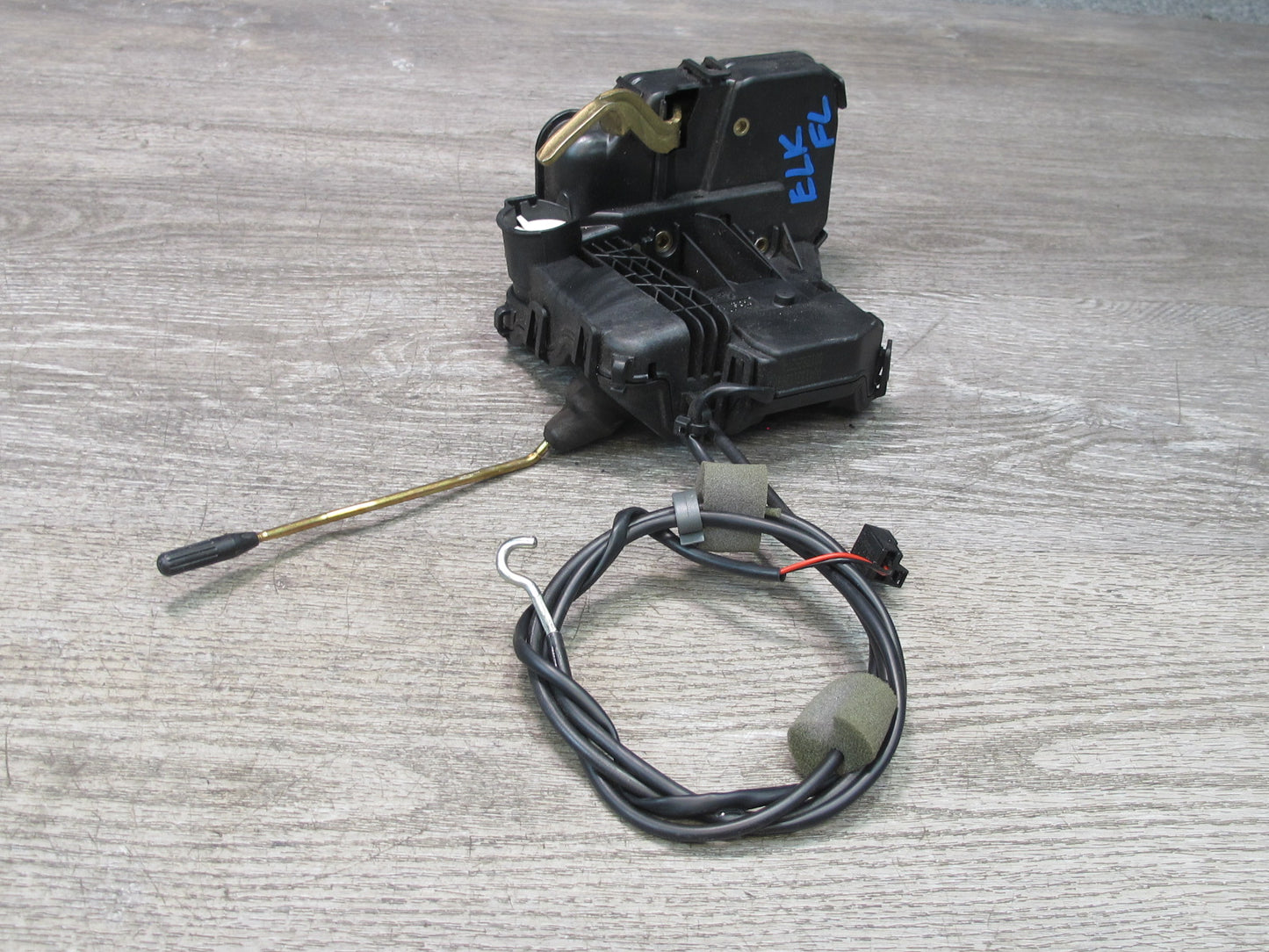 05-11 Mercedes R171 Slk-class Left Door Lock Latch Actuator OEM