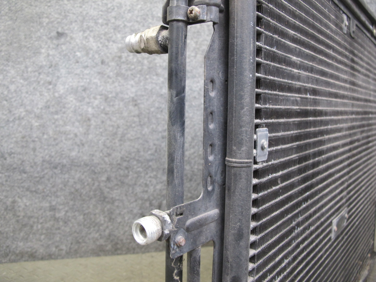 96-99 Mercedes W140 C140 Cl-class A/C Air Condition Condenser 1408300570 OEM