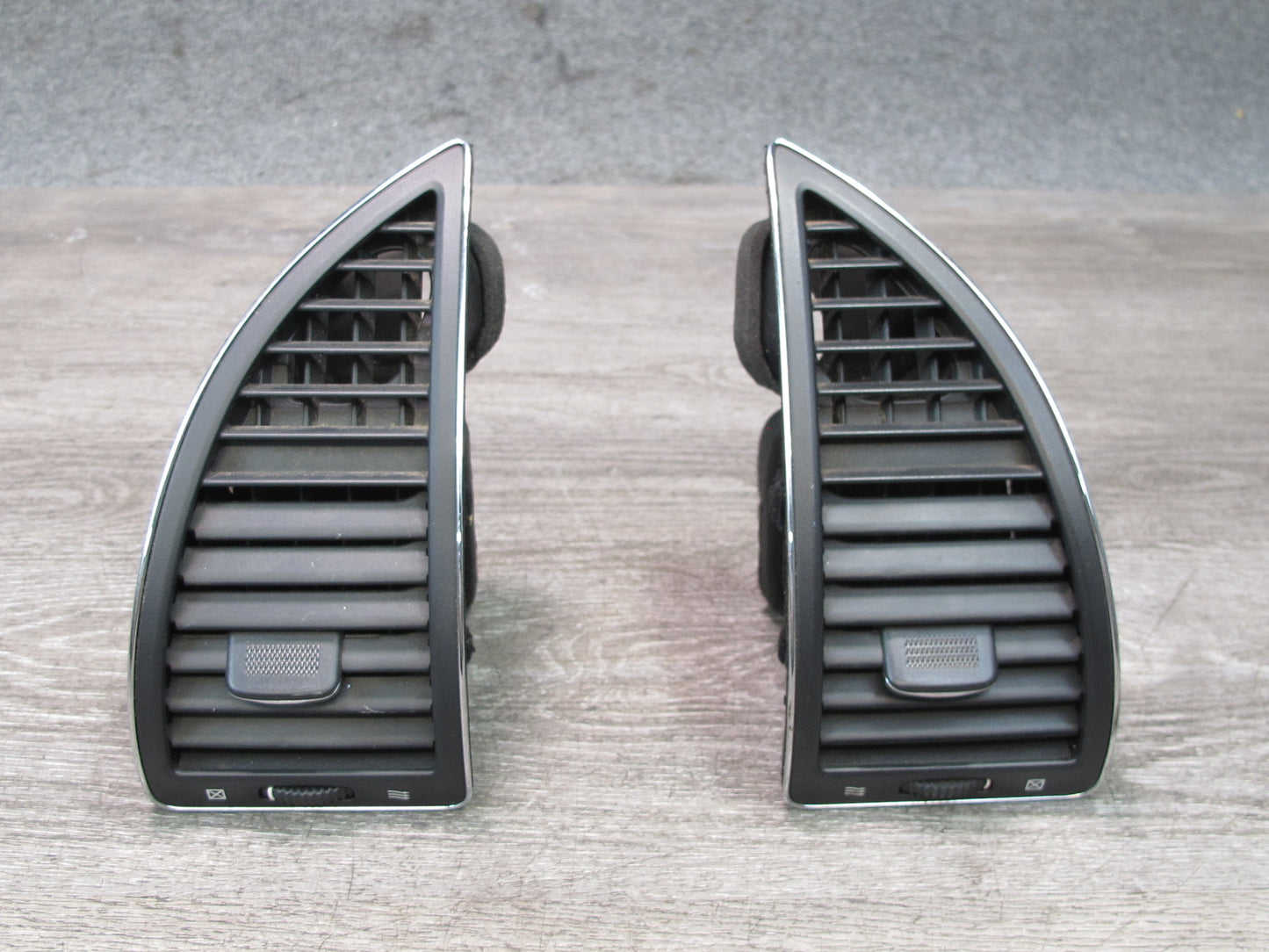 2011-2017 Infiniti QX56 QX80 Front Left & Right Side A/C Air Vent Grille Set
