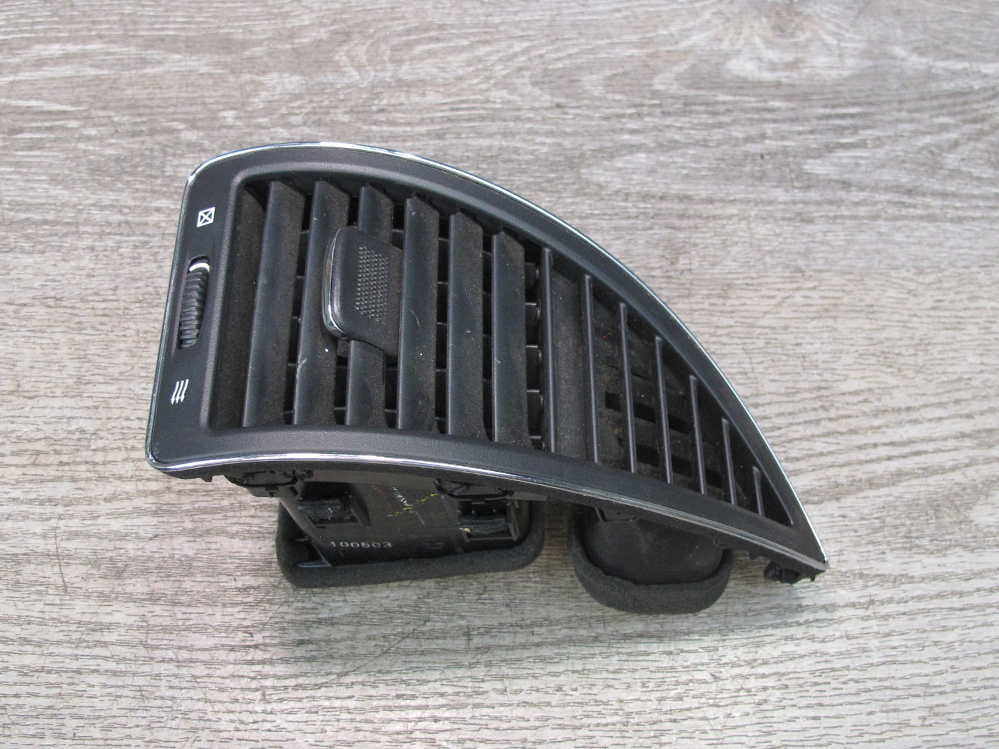 2011-2017 Infiniti QX56 QX80 Front Left & Right Side A/C Air Vent Grille Set