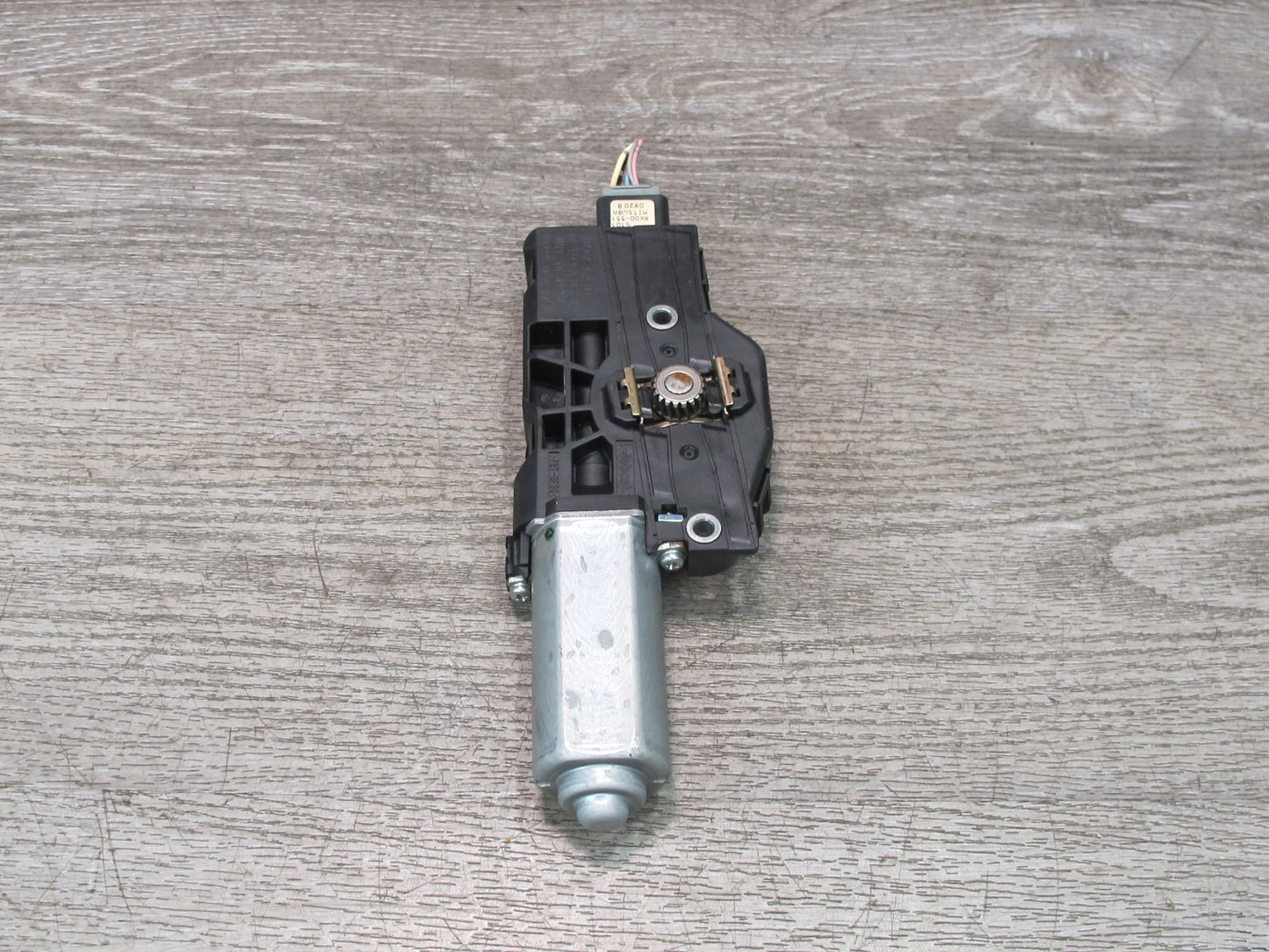 2011-2017 Infiniti QX56 QX80 Front Upper Sunroof Power Motor Drive Unit