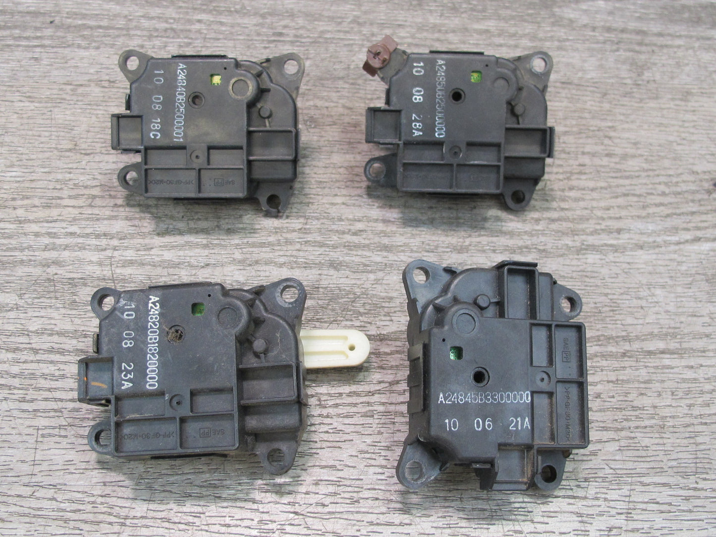 2011-2017 Infiniti QX56 QX80 A/C Heater Flap Door Actuator Motor Set of 4
