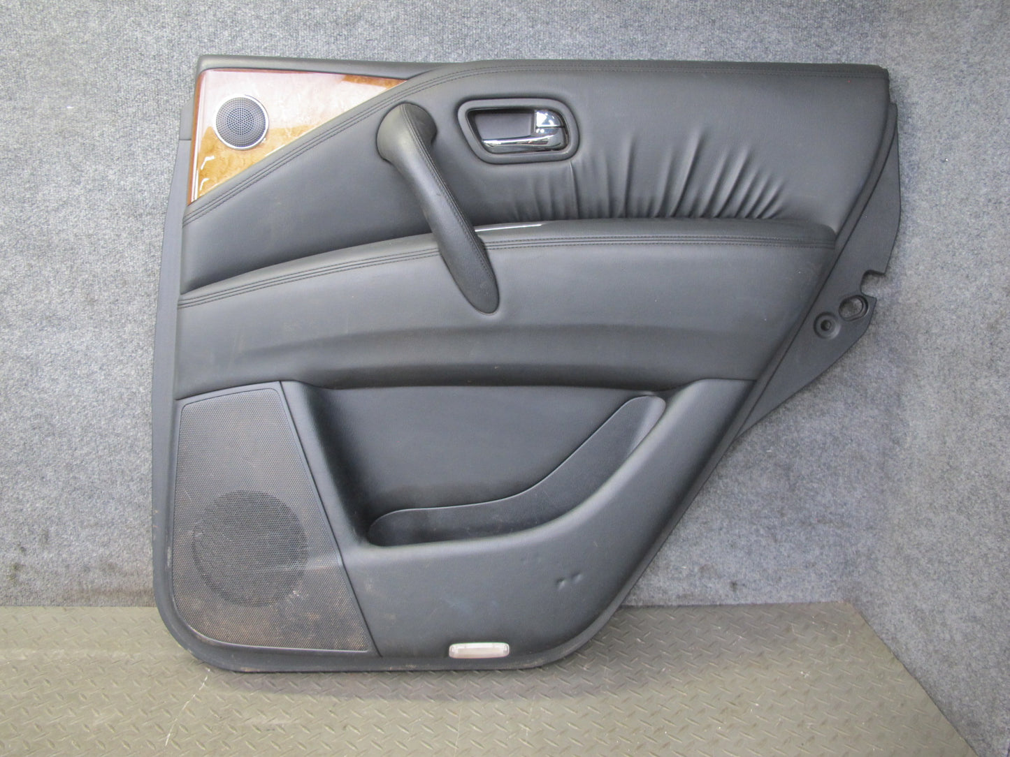 2011-2012 Infiniti QX56 Rear Right & Left Side Interior Door Panel Set