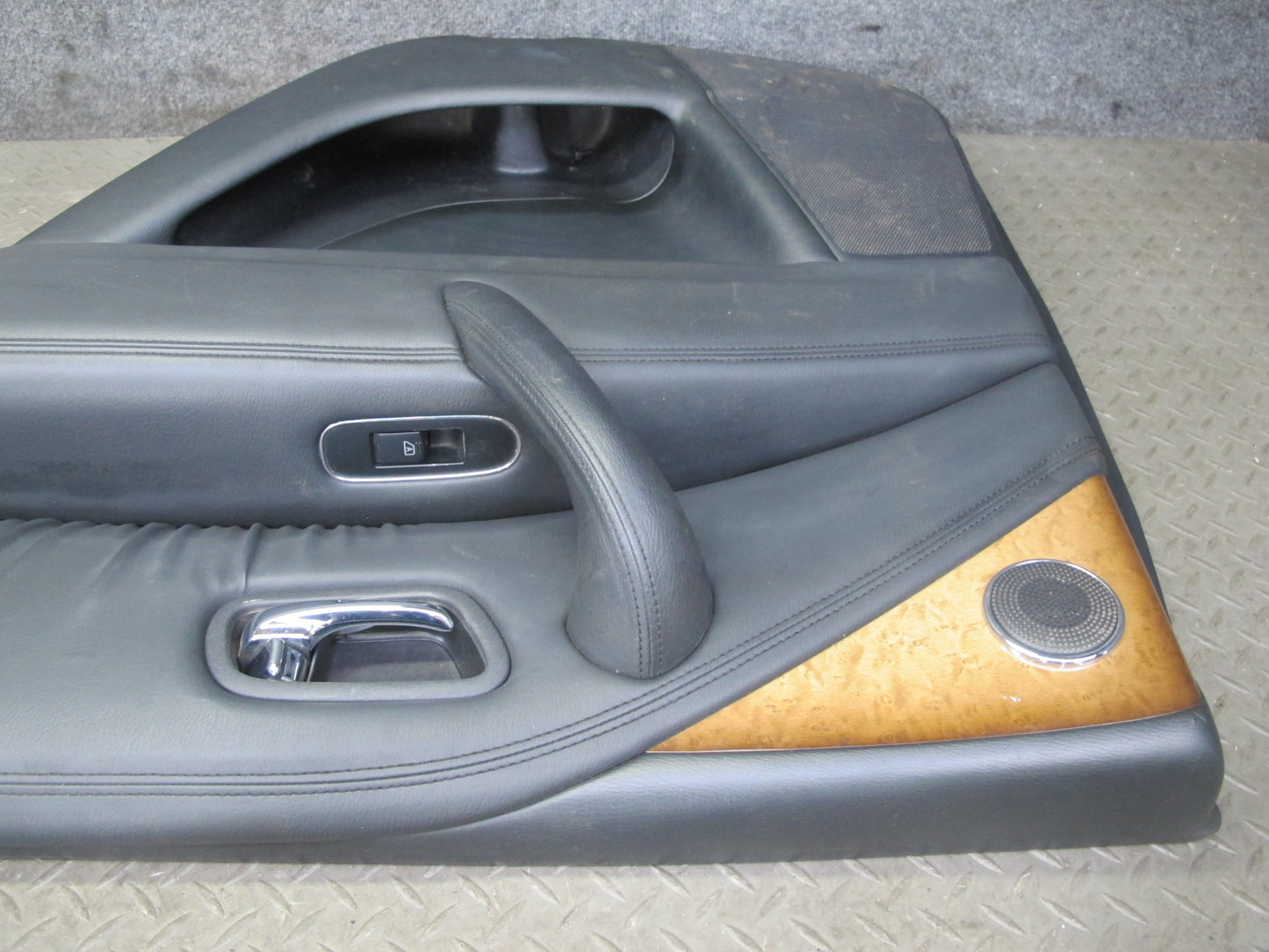 2011-2012 Infiniti QX56 Rear Right & Left Side Interior Door Panel Set