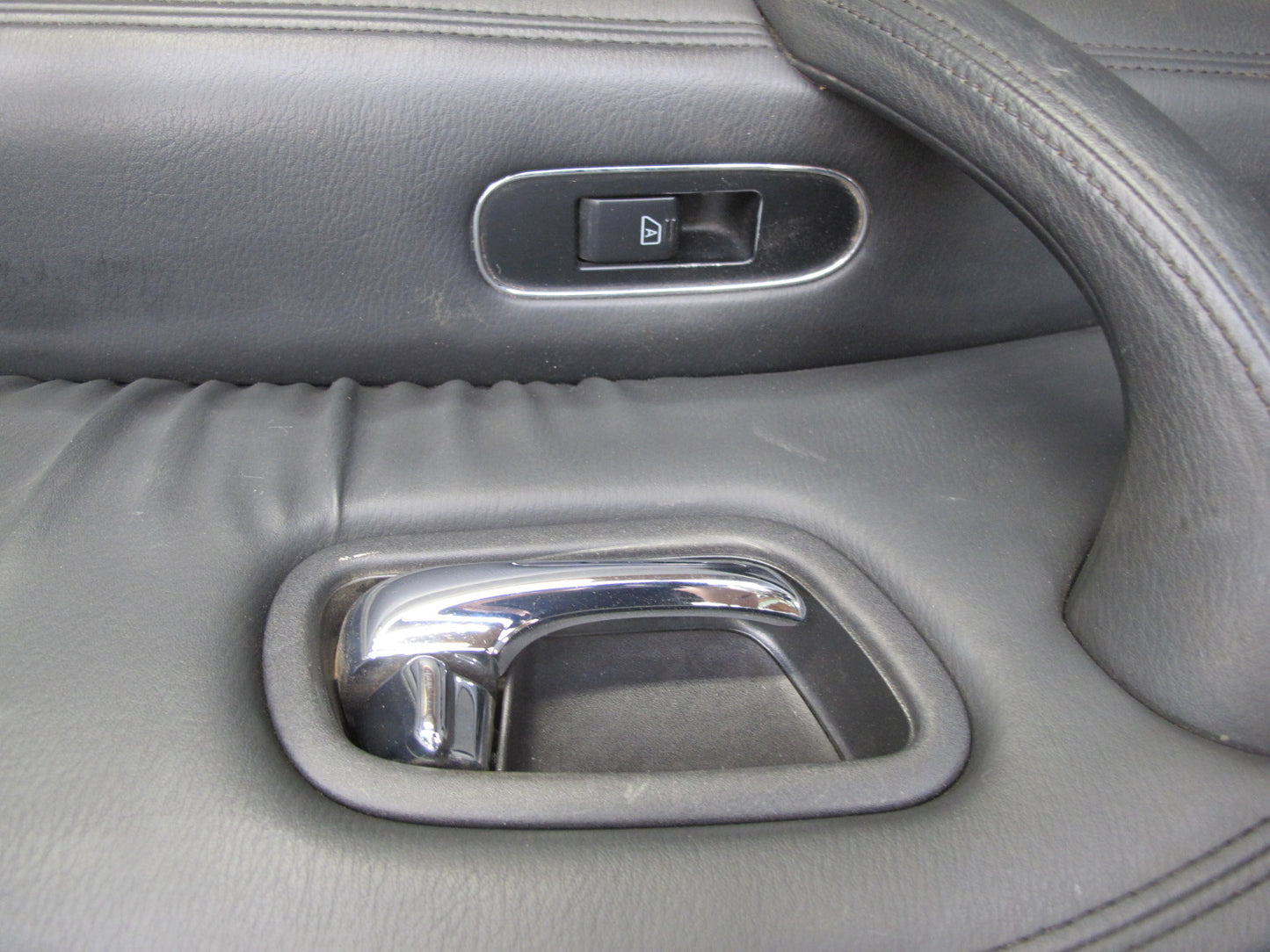 2011-2012 Infiniti QX56 Rear Right & Left Side Interior Door Panel Set