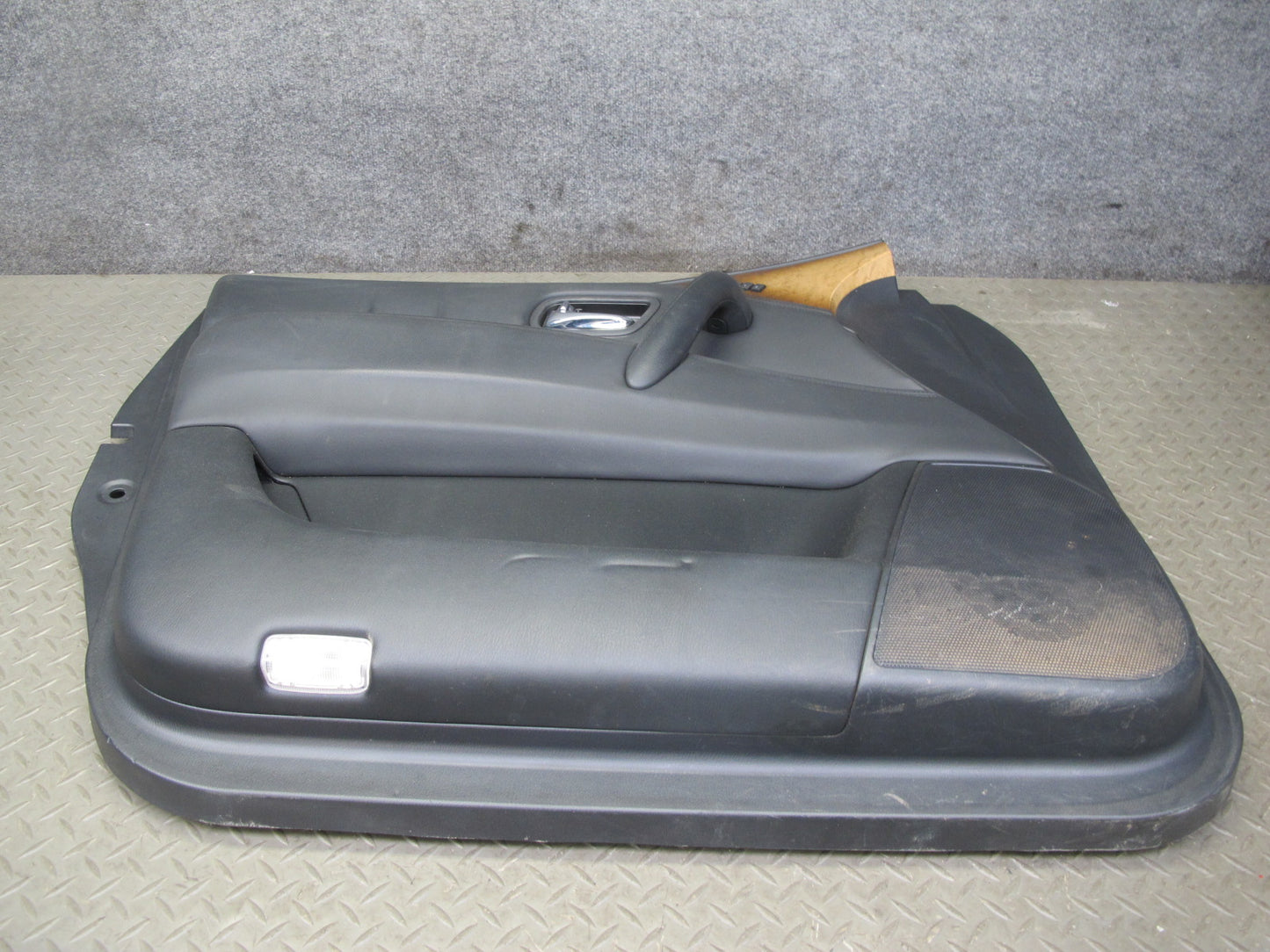 2011-2012 Infiniti QX56 Front Right & Left Side Interior Door Panel Set