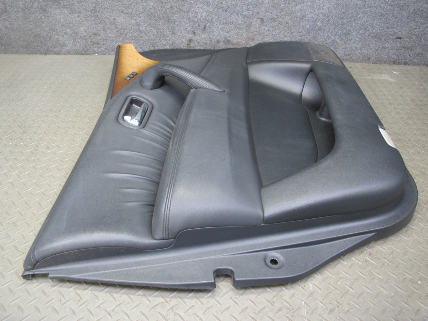 2011-2012 Infiniti QX56 Front Right & Left Side Interior Door Panel Set