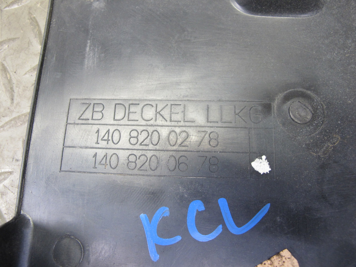 96-99 Mercedes W140 C140 CL600 Set of 2 Engine Trim Cover Panel OEM