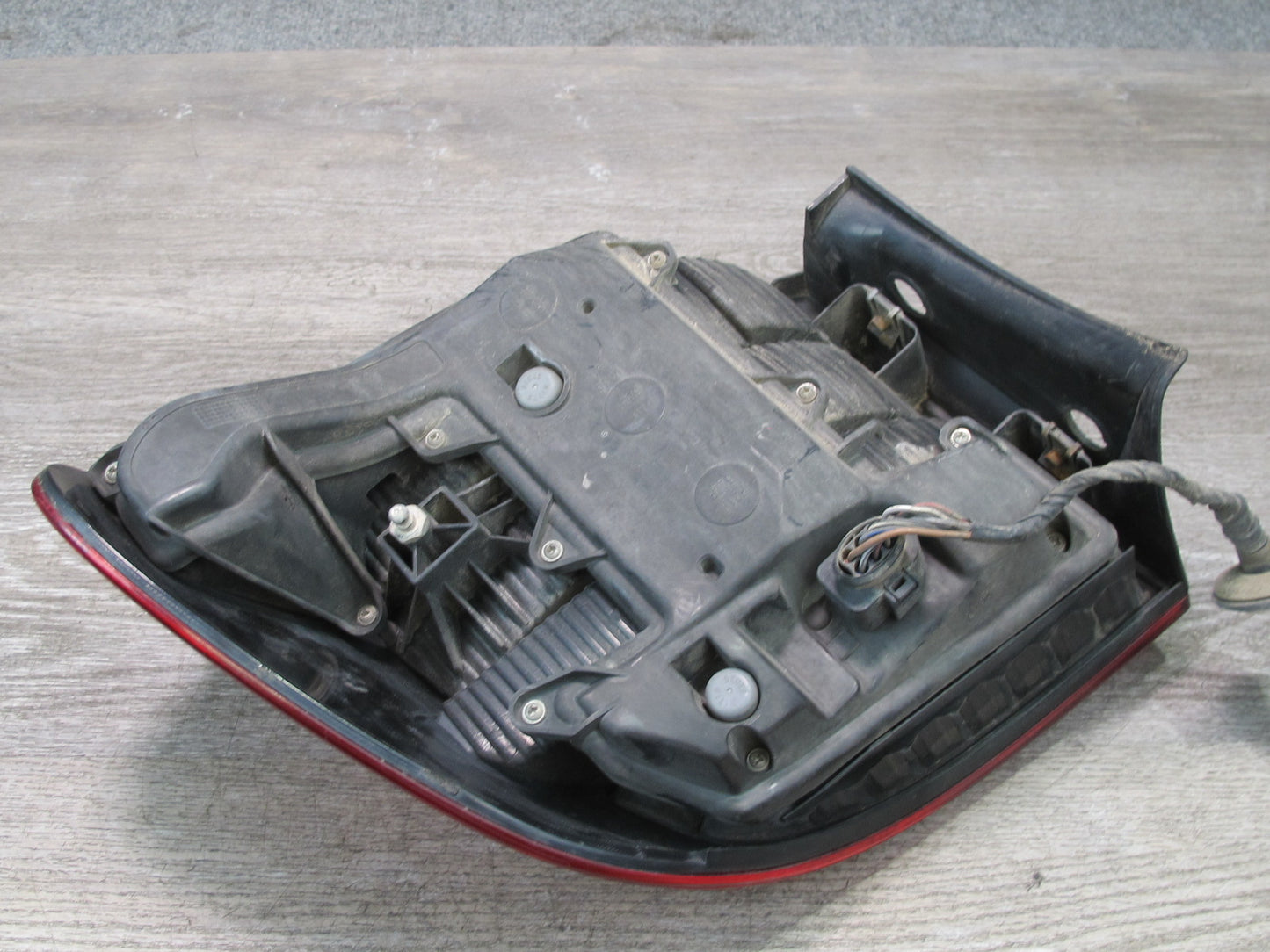 2008-2010 Porsche Cayenne 957 Rear Left Tail Light Lamp 7L5945207A