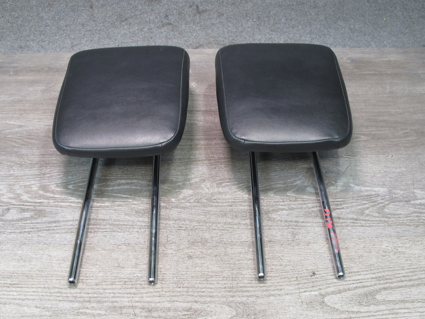 2011-2017 Infiniti QX56 QX80 Rear Seat Third 3RD ROW Leather Headrest Set of 2