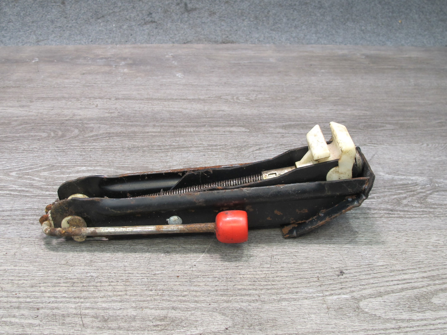 82-89 Volkswagen VW Scirocco MK2 Emergency Spare Tire Lift Jack 533011031 OEM