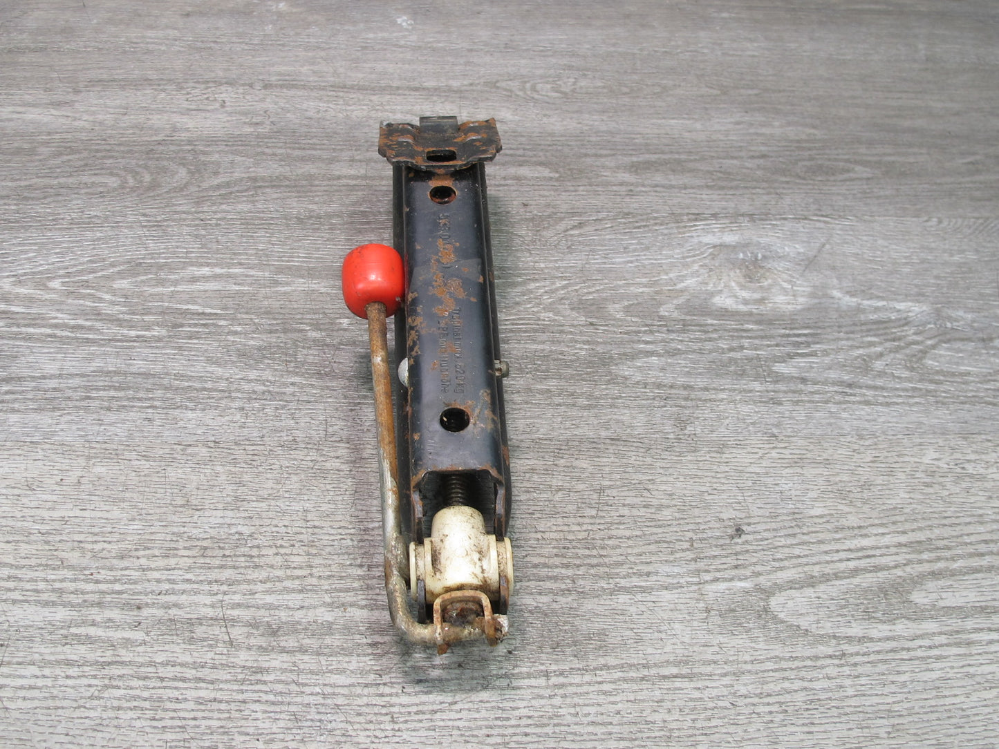 82-89 Volkswagen VW Scirocco MK2 Emergency Spare Tire Lift Jack 533011031 OEM