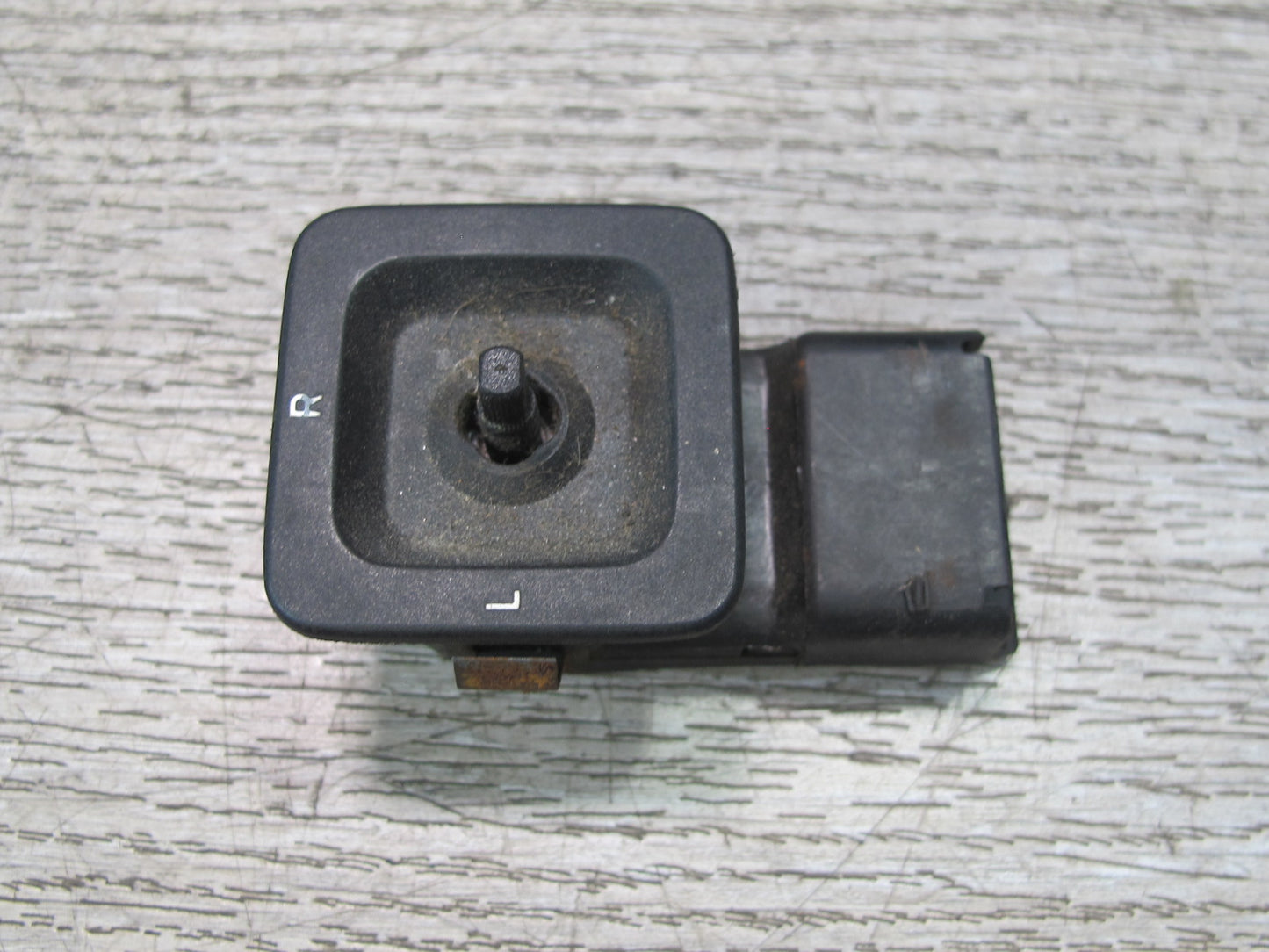 82-88 Volkswagen Scirocco Side Power Mirror Switch Control 321959565 OEM