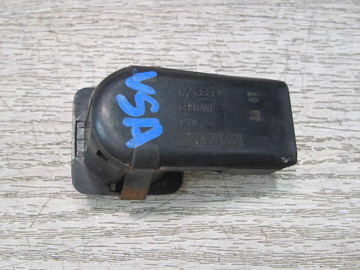 82-88 Volkswagen Scirocco Side Power Mirror Switch Control 321959565 OEM
