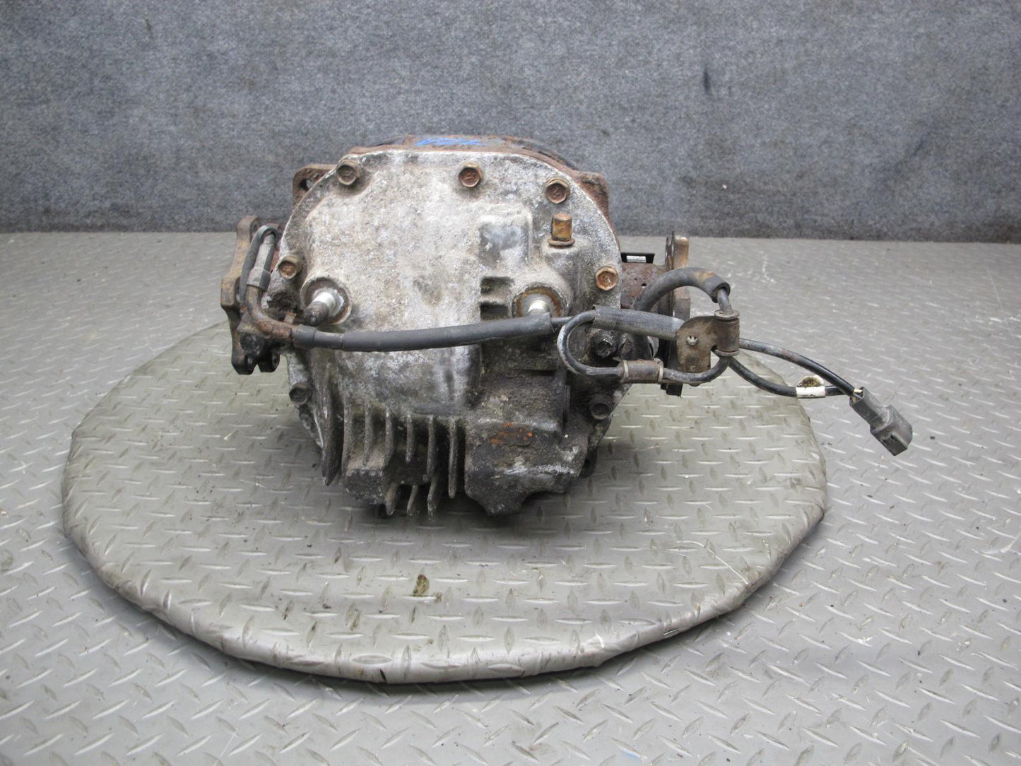 90-96 Nissan Z32 300ZX Turbo Rear Differential Carrier 3.69 Ratio 189K Miles OEM