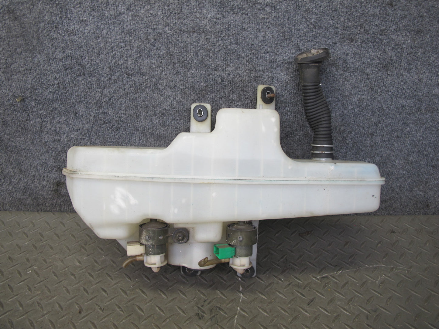 90-96 Nissan Z32 300ZX 2+0 Rear Windshield Washer Reservoir Tank w Pumps OEM