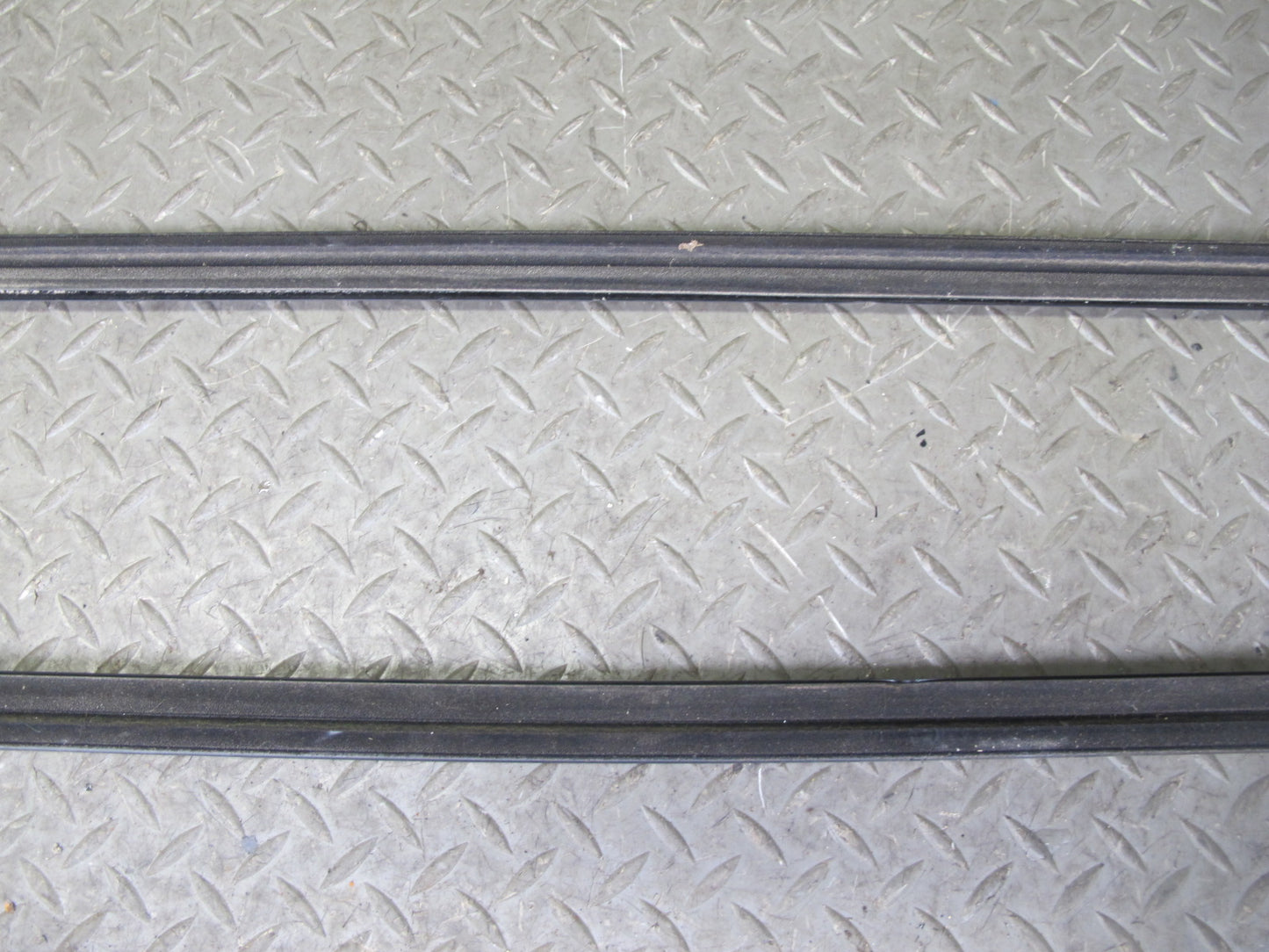 2011-2020 Infiniti QX56 QX80 Front Left & Right Side Door Window Molding Set