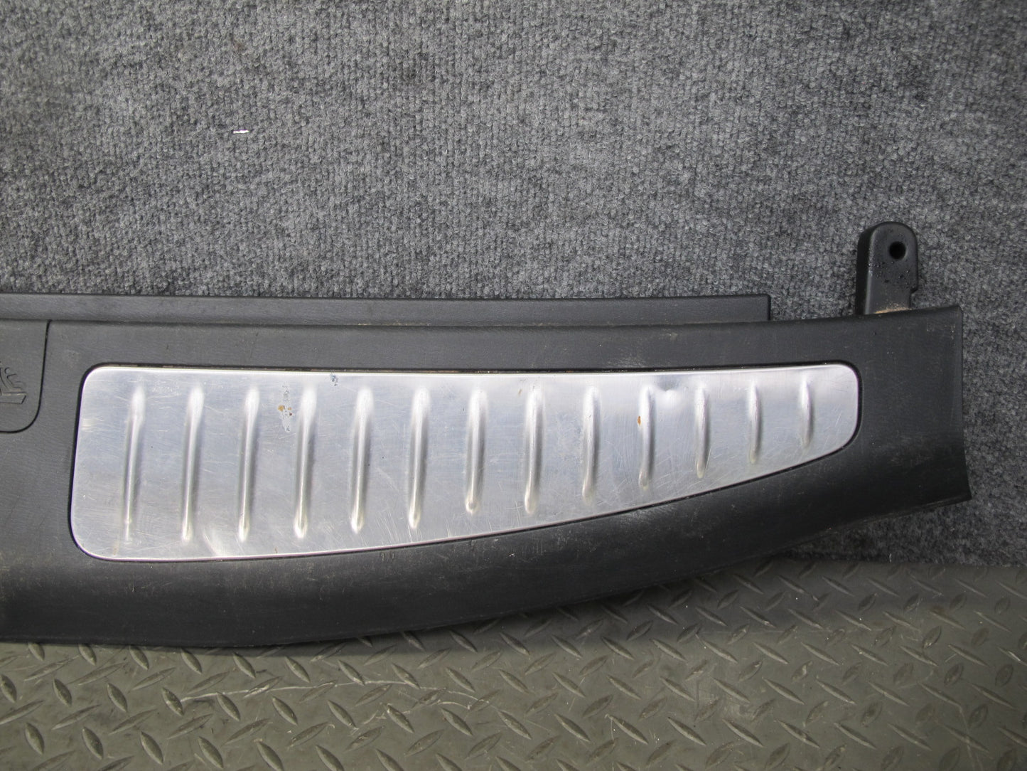 2011-2017 Infiniti QX56 QX80 Rear Trunk Sill Scuff Plate Trim Panel Cover