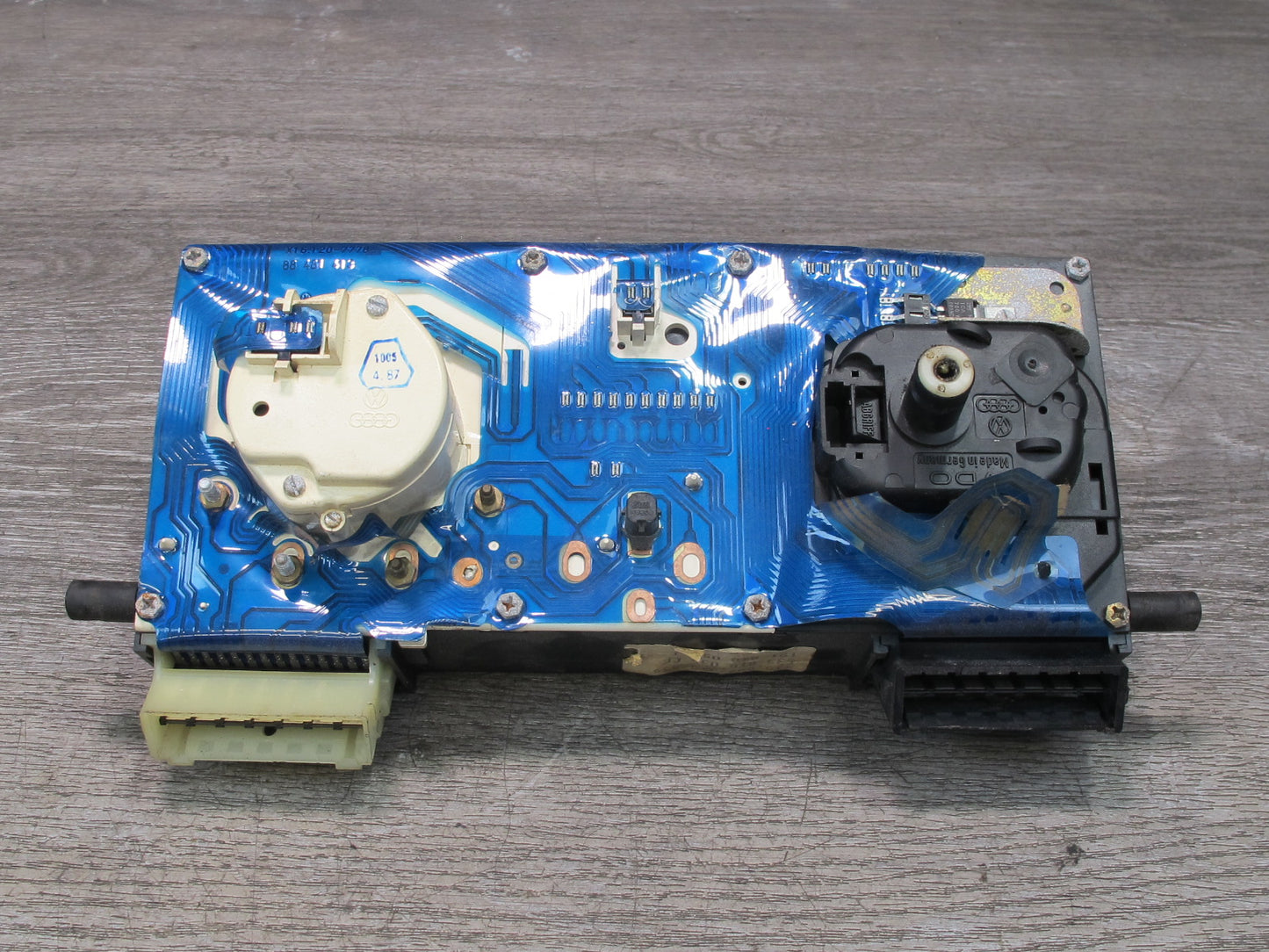 86-88 VW Scirocco MK2 Instrument Cluster Gauge Speedometer Tachometer w VDO OEM