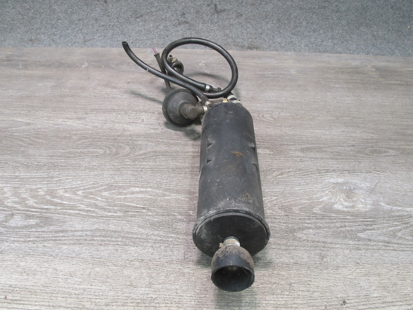 86-89 VW Scirocco Charcoal Canister & Vacuum Control Valve Assy 171201813 OEM