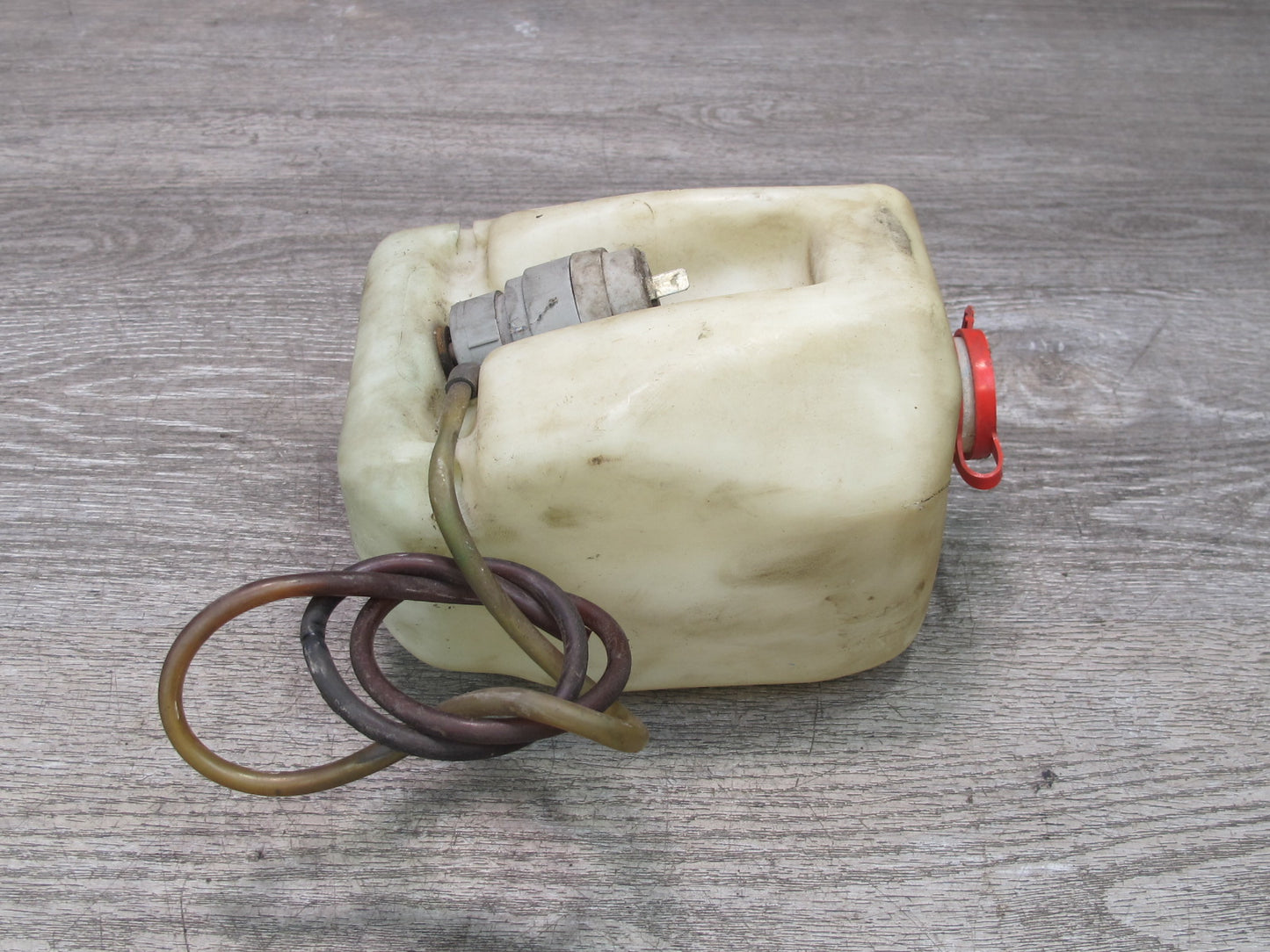 85-88 VW Scirocco Windshield Washer Fluid Reservoir Tank w Pump 321955453E OEM