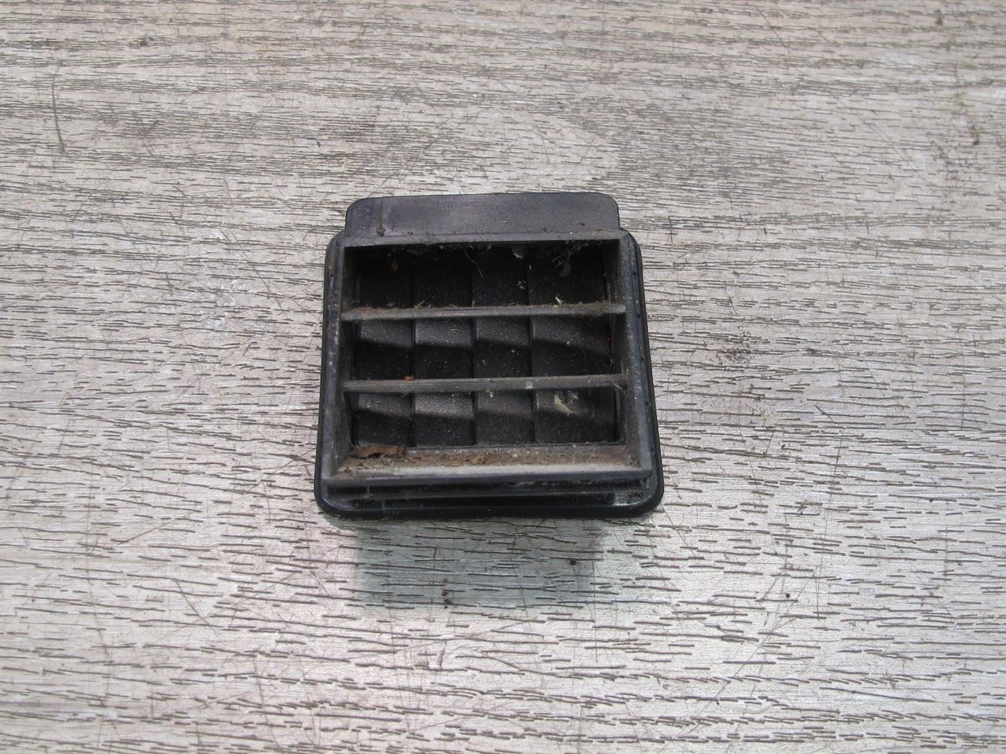 85-88 Volkswagen Scirocco MK2 Set of 5 Dash Center Right Left Air Vent Black OEM