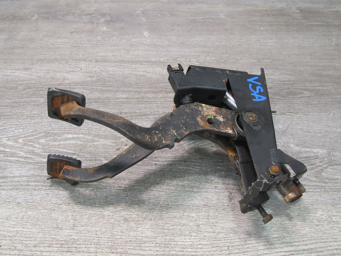 86-88 VW Scirocco MK2 M/T Gas Acceleration Clutch Brake Pedal Set w Cable OEM
