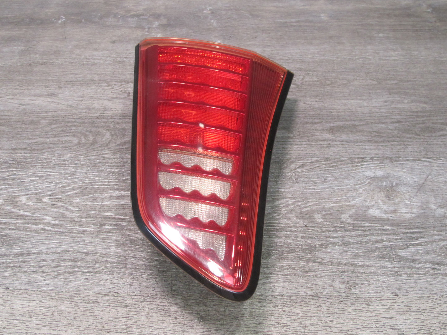 2011-2014 Infiniti QX56 QX80 Rear Right Passenger Side Inner Tail Light Lamp