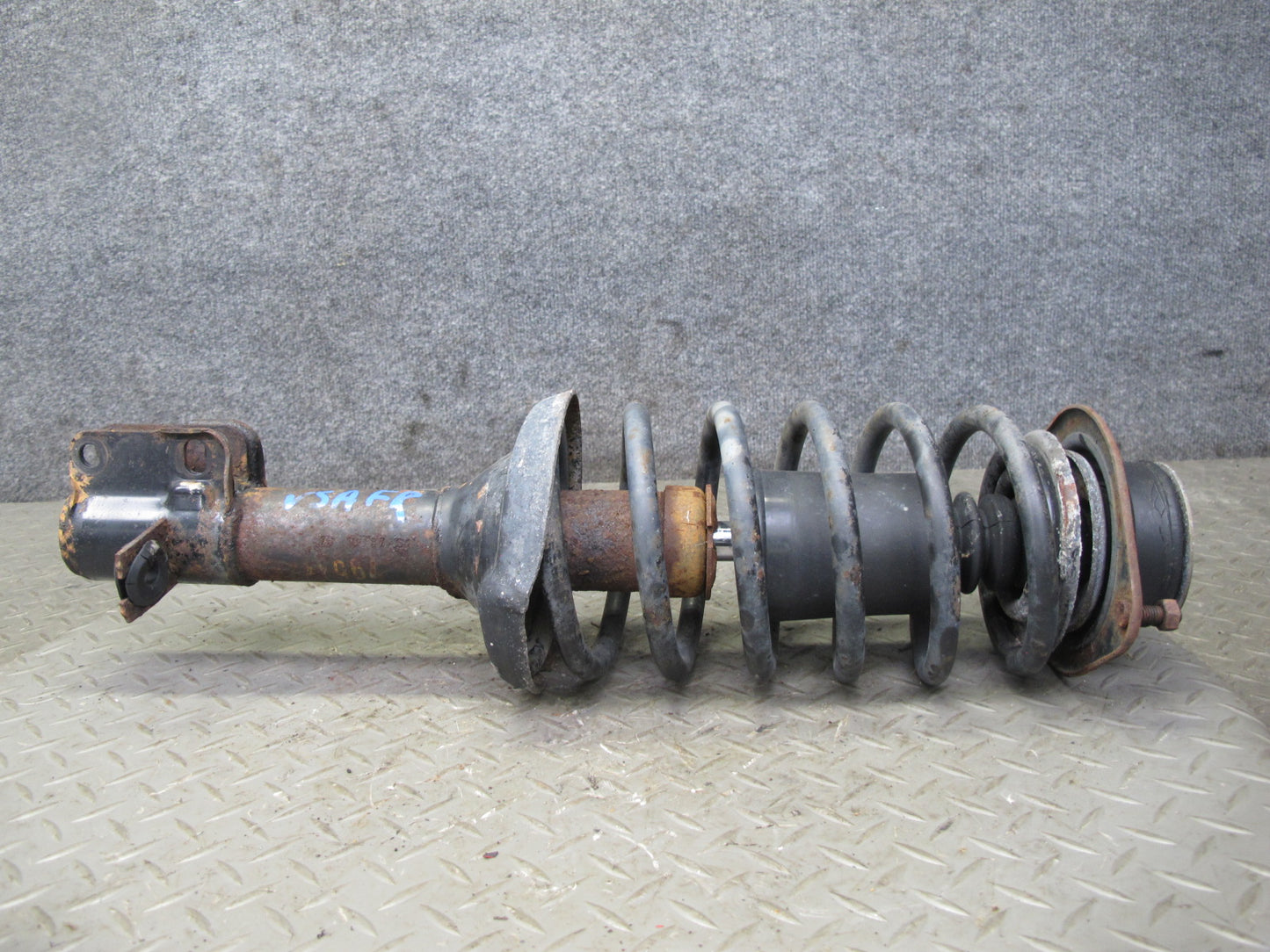 86-88 Volkswagen Scirocco MK2 Front Strut Shock Absorber Set OEM