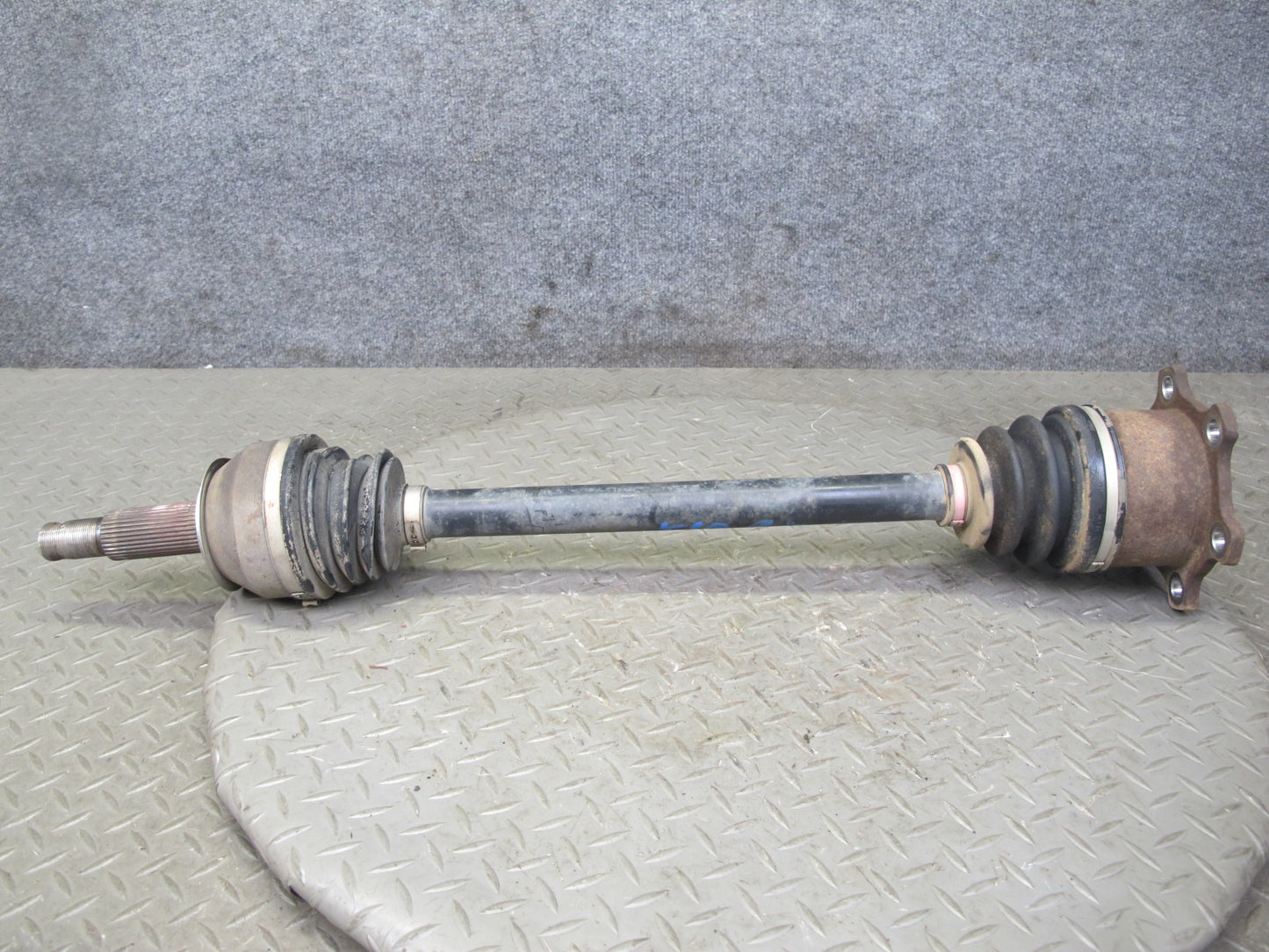 2011-2020 Infiniti QX56 QX80 RWD Rear Right Pass Side Suspension Axle Shaft