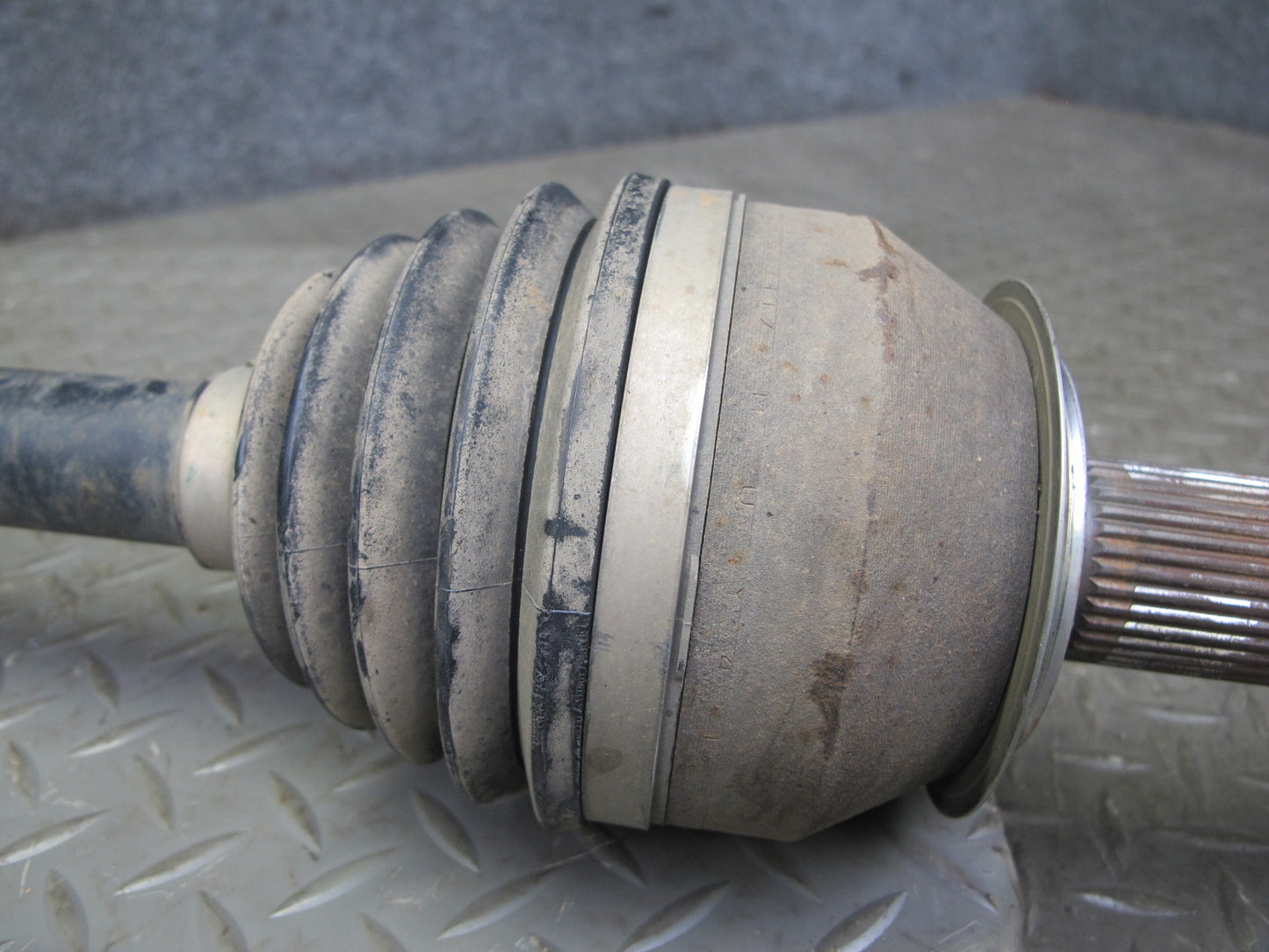 2011-2020 Infiniti QX56 QX80 RWD Rear Left Driver Side Suspension Axle Shaft