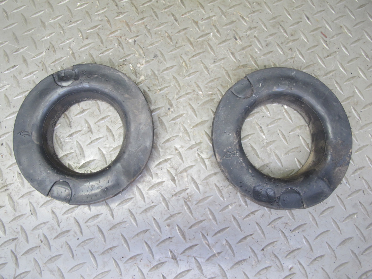 2011-2020 Infiniti QX56 QX80 RWD Rear Left & Right Side Coil Spring Set