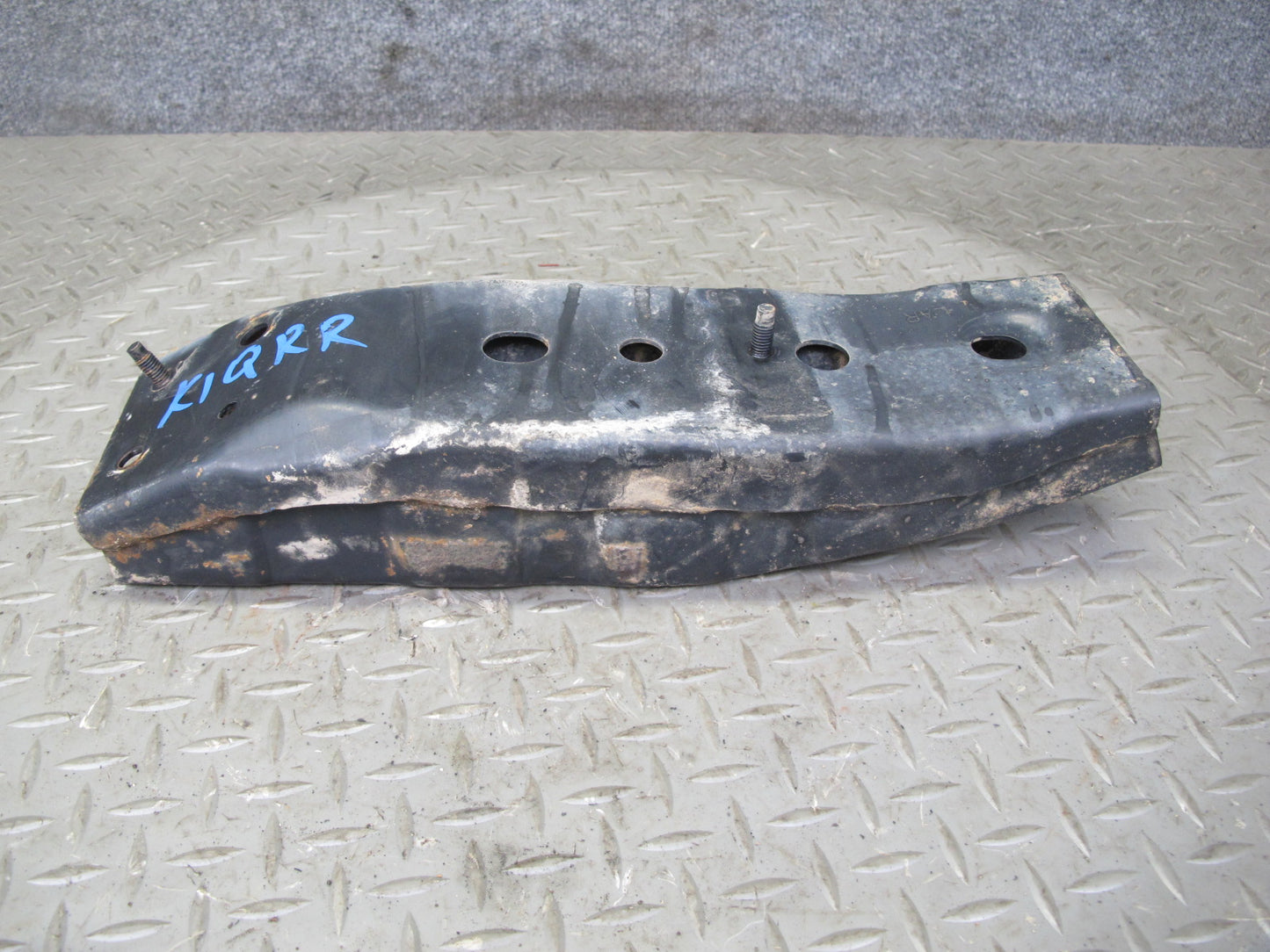 2011-2020 Infiniti QX56 QX80 Rear Right Side Bumper Reinforcement Bracket Mount