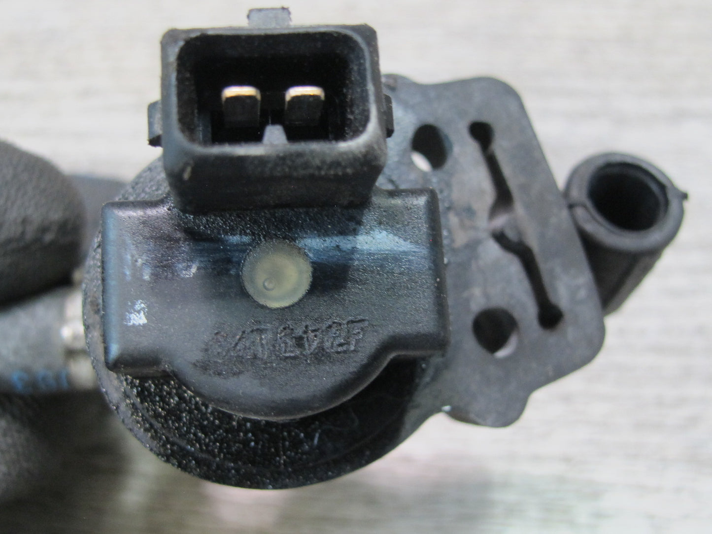 05-11 Mercedes R171 Slk-class Fuel Vapor Purge Control Valve 0004703593 OEM