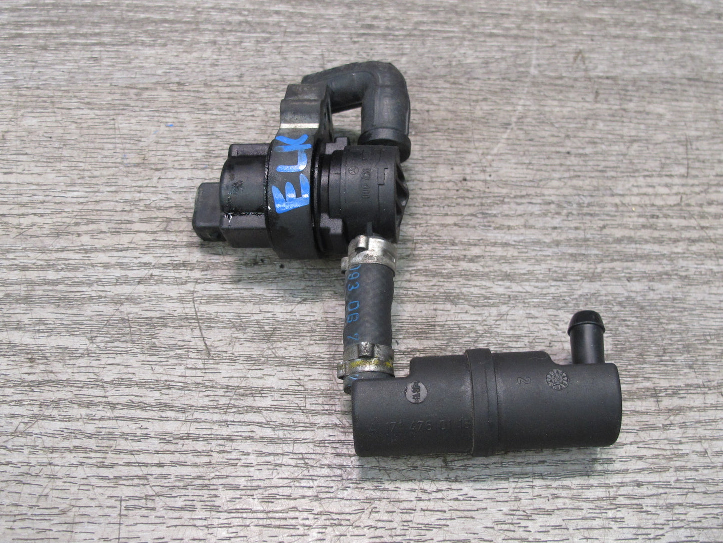 05-11 Mercedes R171 Slk-class Fuel Vapor Purge Control Valve 0004703593 OEM