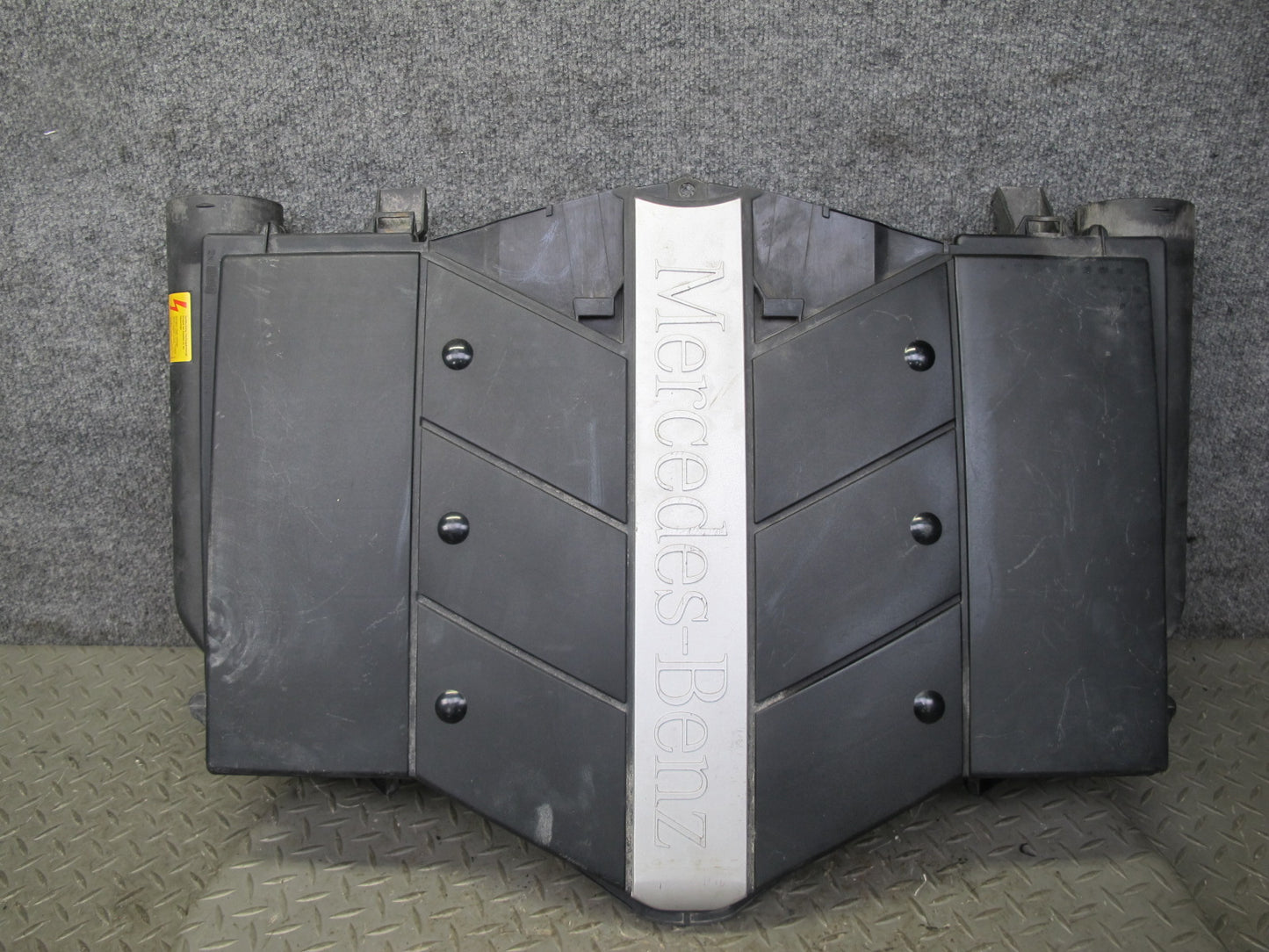 99-02 Mercedes R129 SL500 M113 Engine Air Intake Cleaner Filter Box OEM