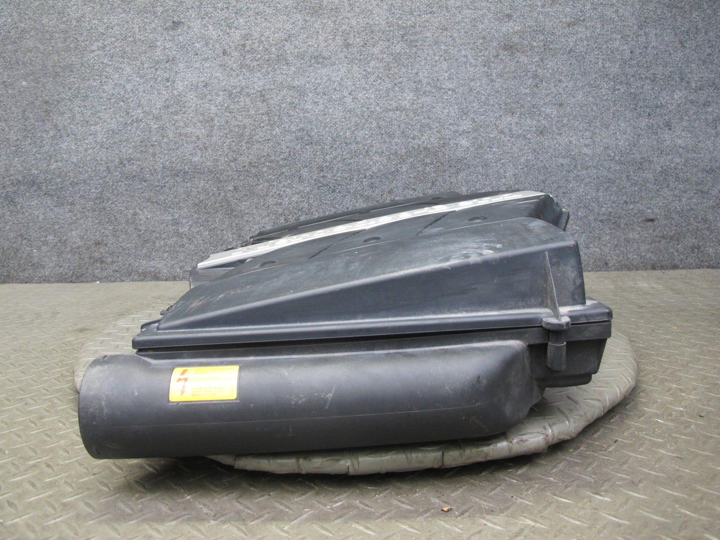 99-02 Mercedes R129 SL500 M113 Engine Air Intake Cleaner Filter Box OEM