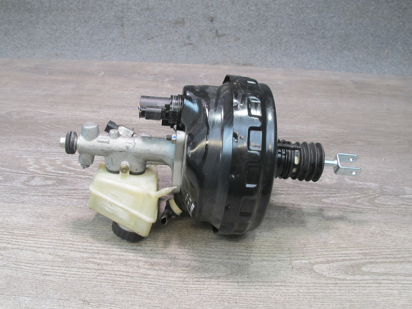 05-11 Mercedes R171 Slk-class Brake Master Cylinder Booster Fluid Reservoir OEM