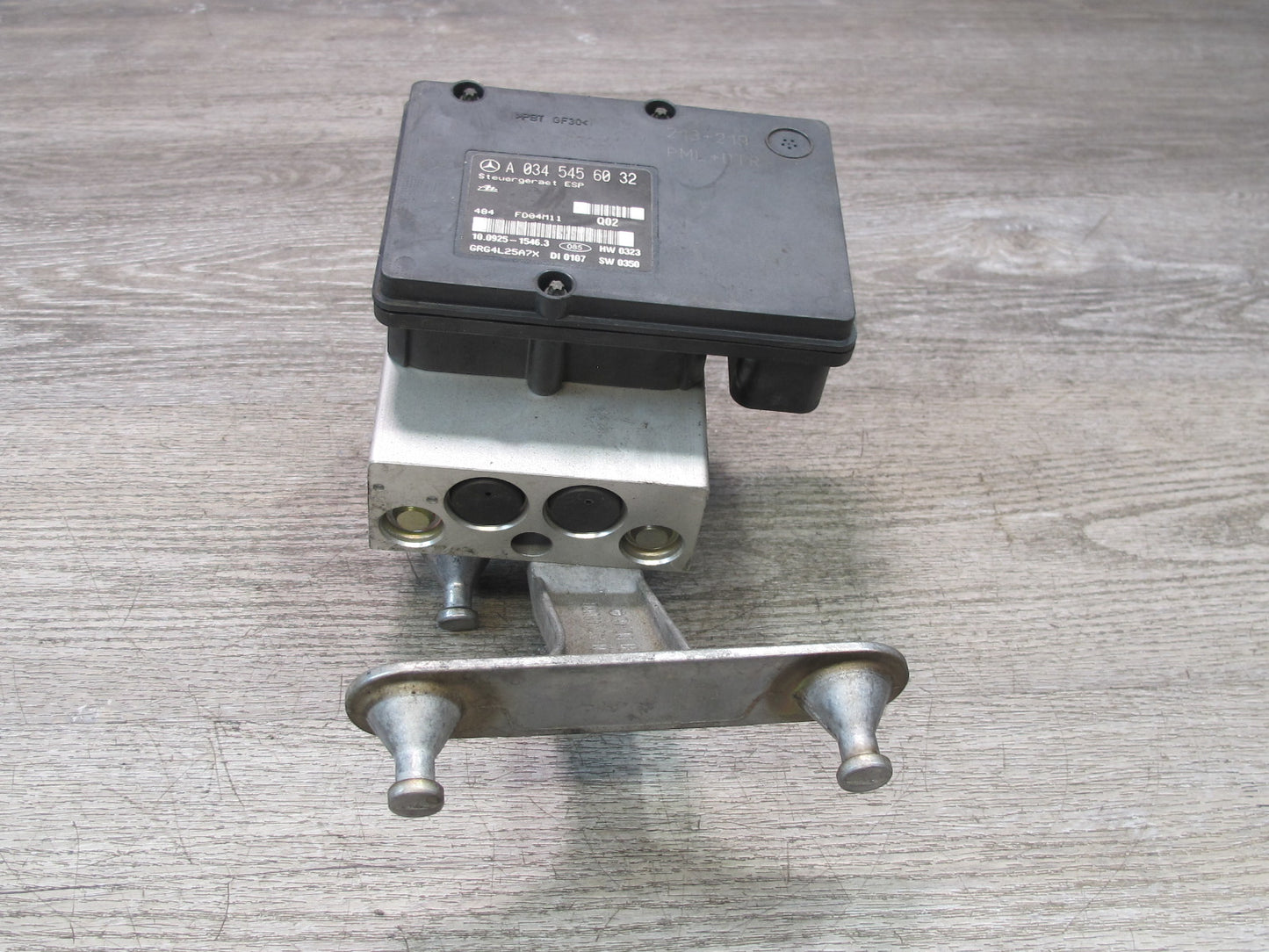 05-11 Mercedes R171 Slk-class Anti Lock Brake ABS Pump Module 0345456032 OEM