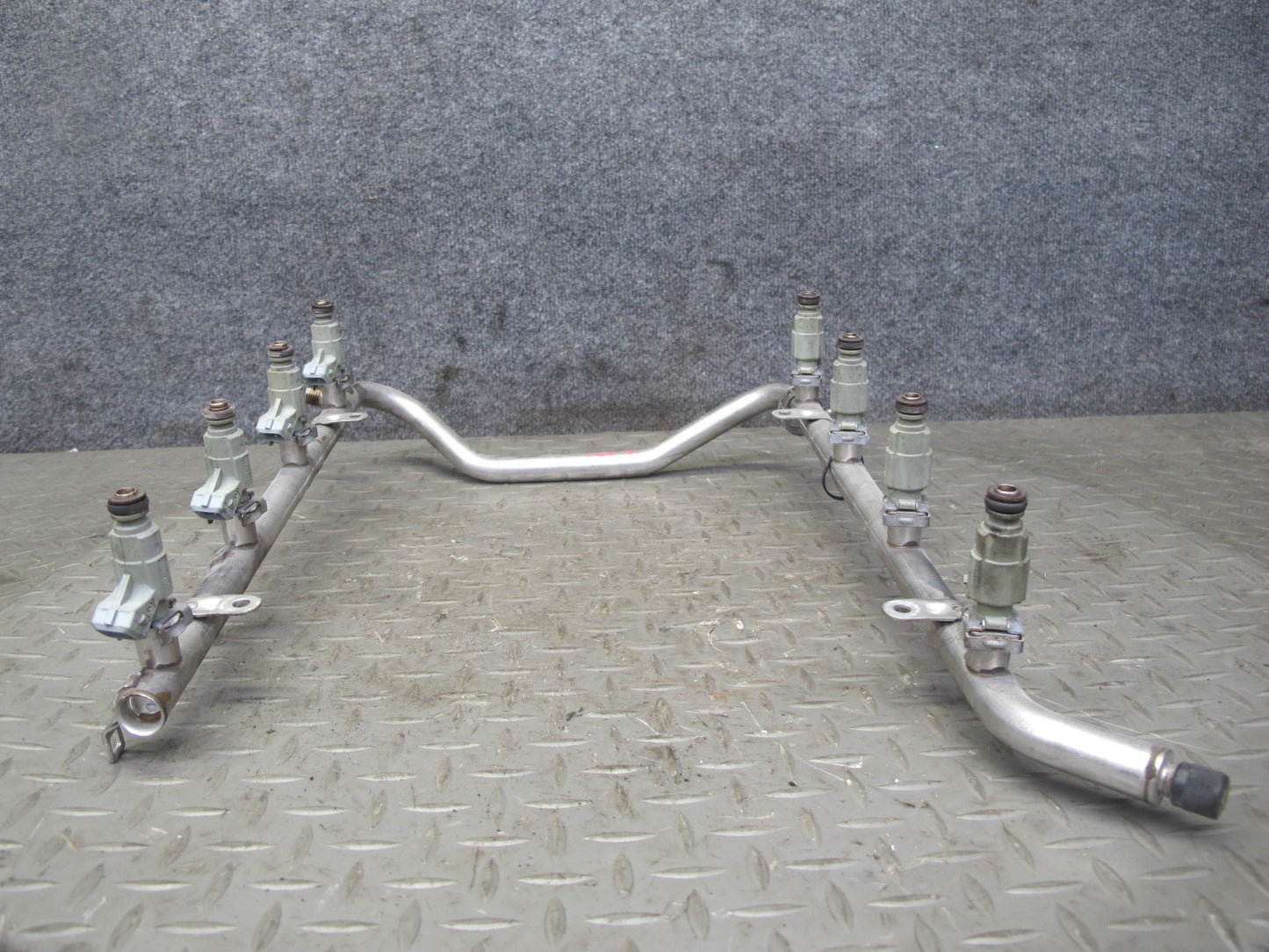 99-02 Mercedes R129 SL500 M113 Engine Fuel Rail w Injector Set 1130700095 OEM