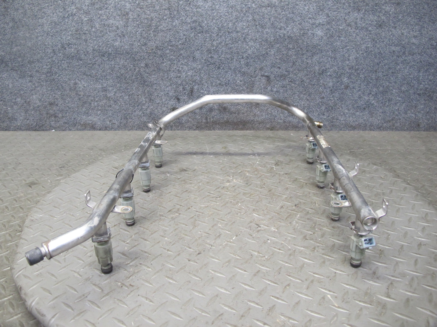 99-02 Mercedes R129 SL500 M113 Engine Fuel Rail w Injector Set 1130700095 OEM