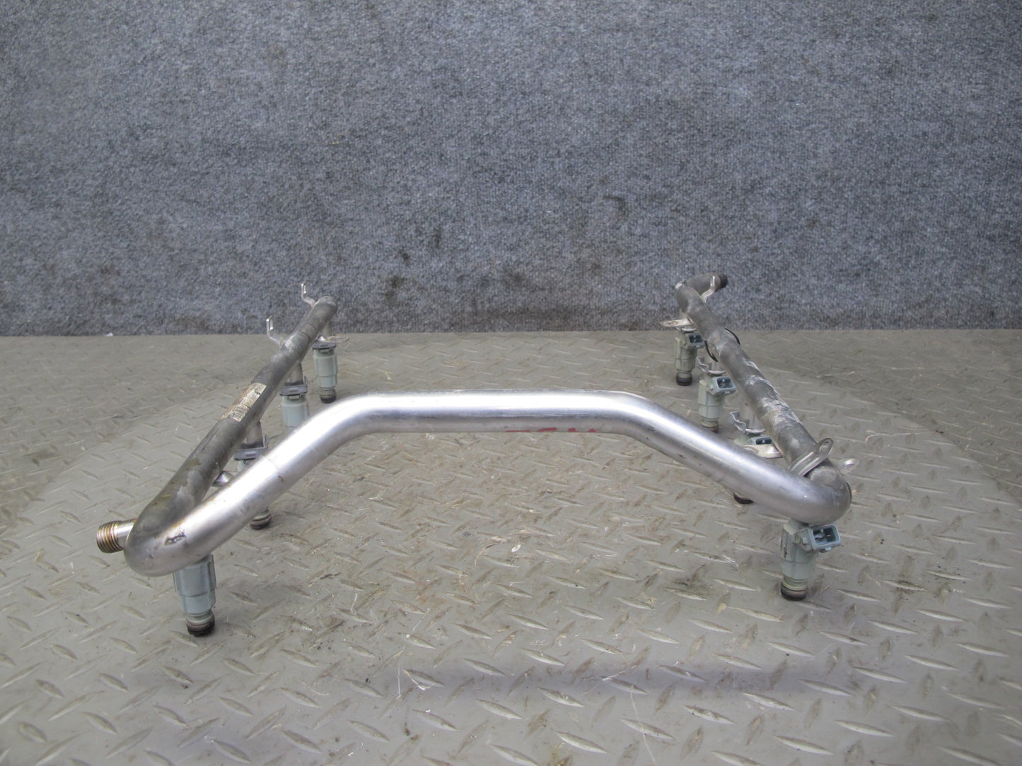 99-02 Mercedes R129 SL500 M113 Engine Fuel Rail w Injector Set 1130700095 OEM