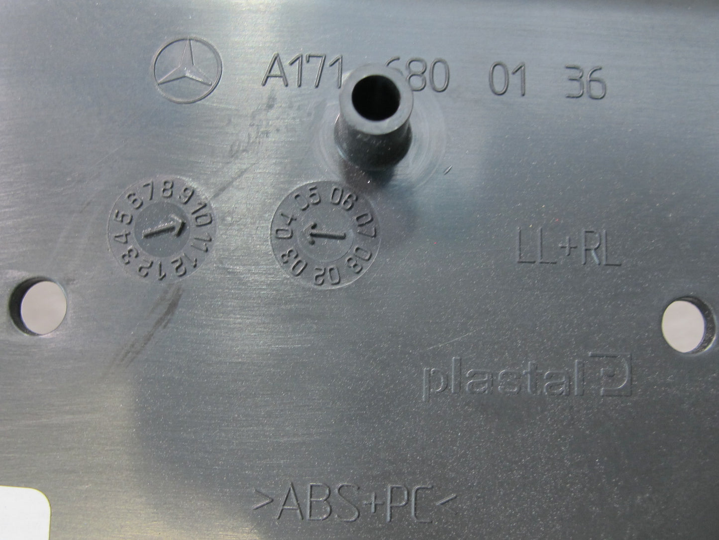 05-11 Mercedes R171 Slk-class Center Console Shifter Trim Bezel Cover Panel OEM