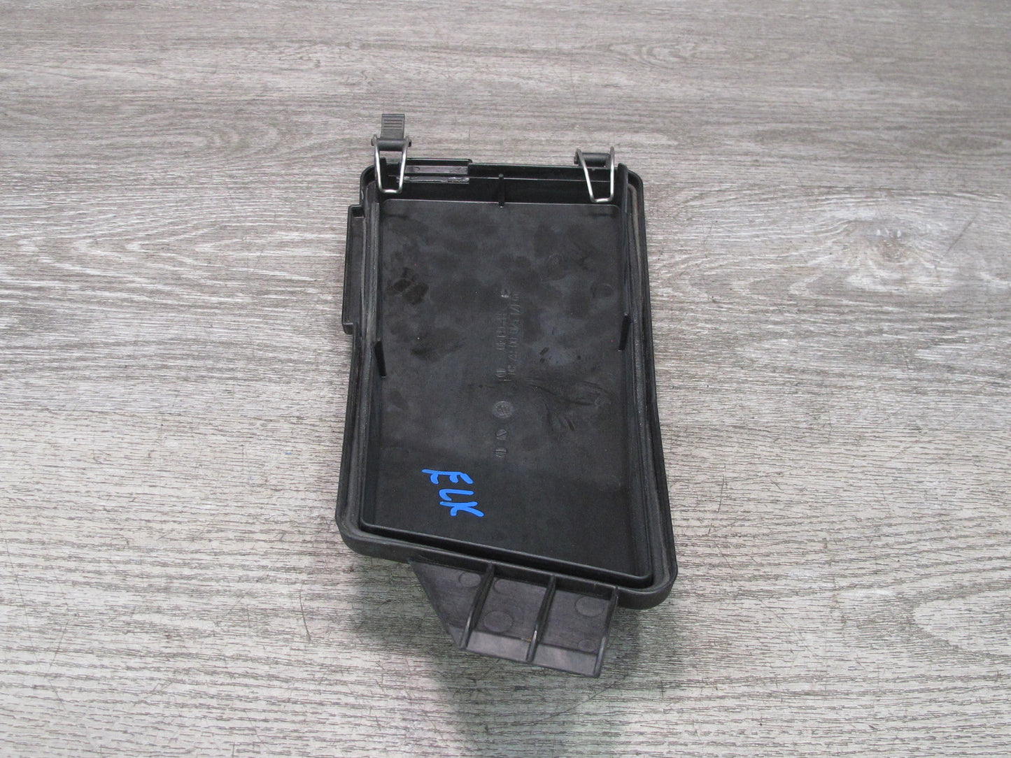 05-11 Mercedes R171 Slk-class Front Fuse Relay Box Lid Cover 1715400082 OEM